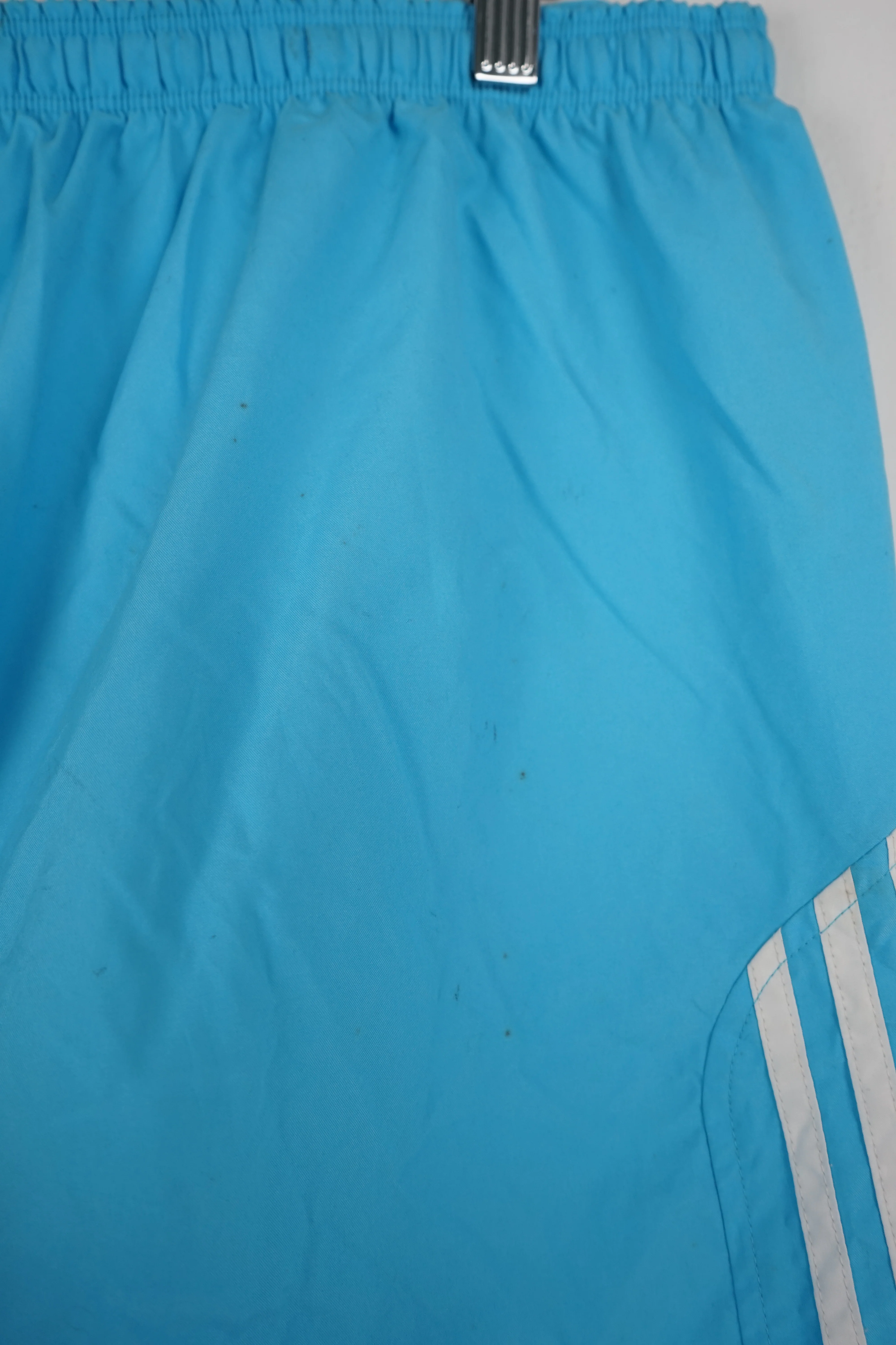 VINTAGE ADIDAS 3/4 TRACK PANT SHORTS (XL) - Image 6