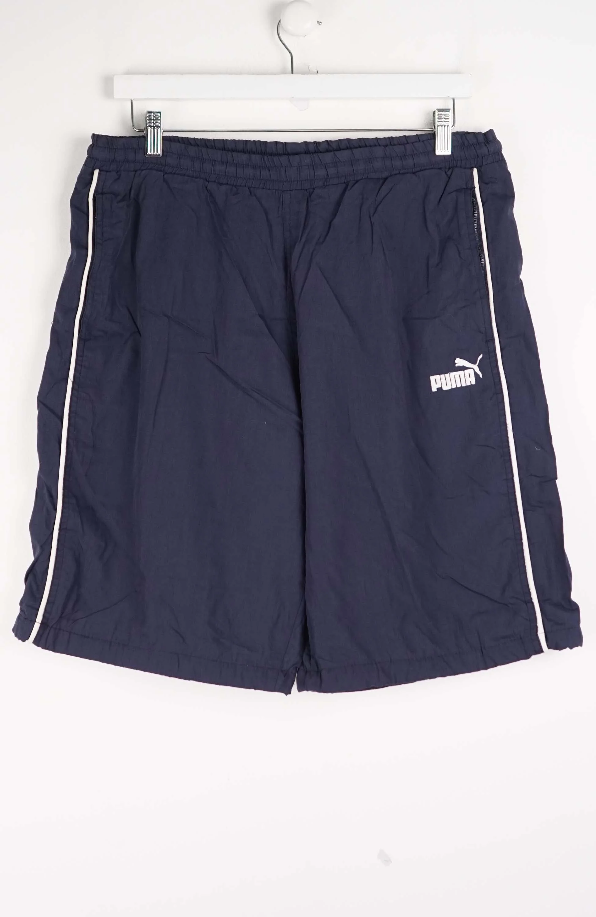 VINTAGE PUMA TRACK PANT SHORTS (M)