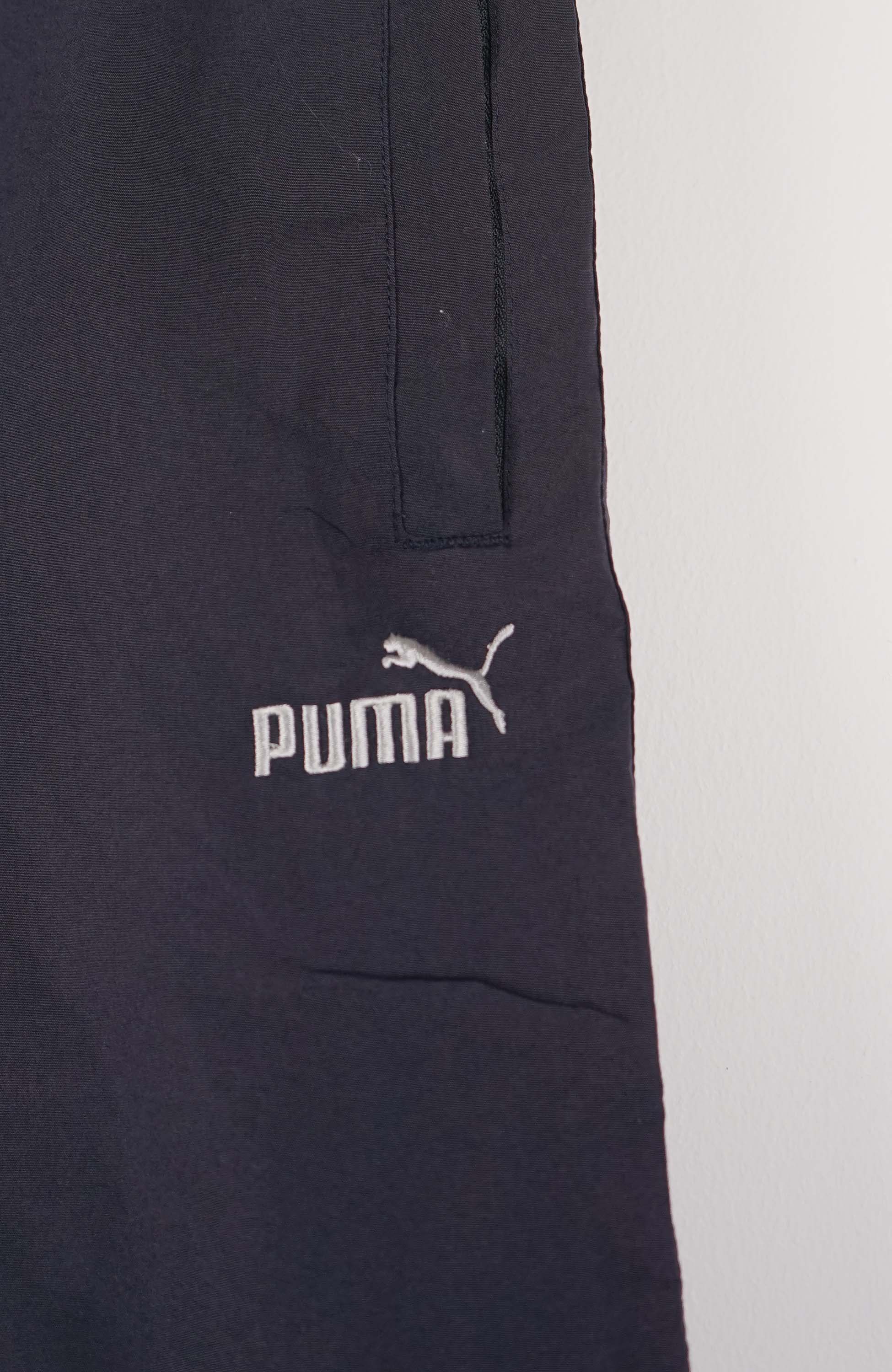 VINTAGE PUMA TRACK PANT SHORTS (L) - Image 2