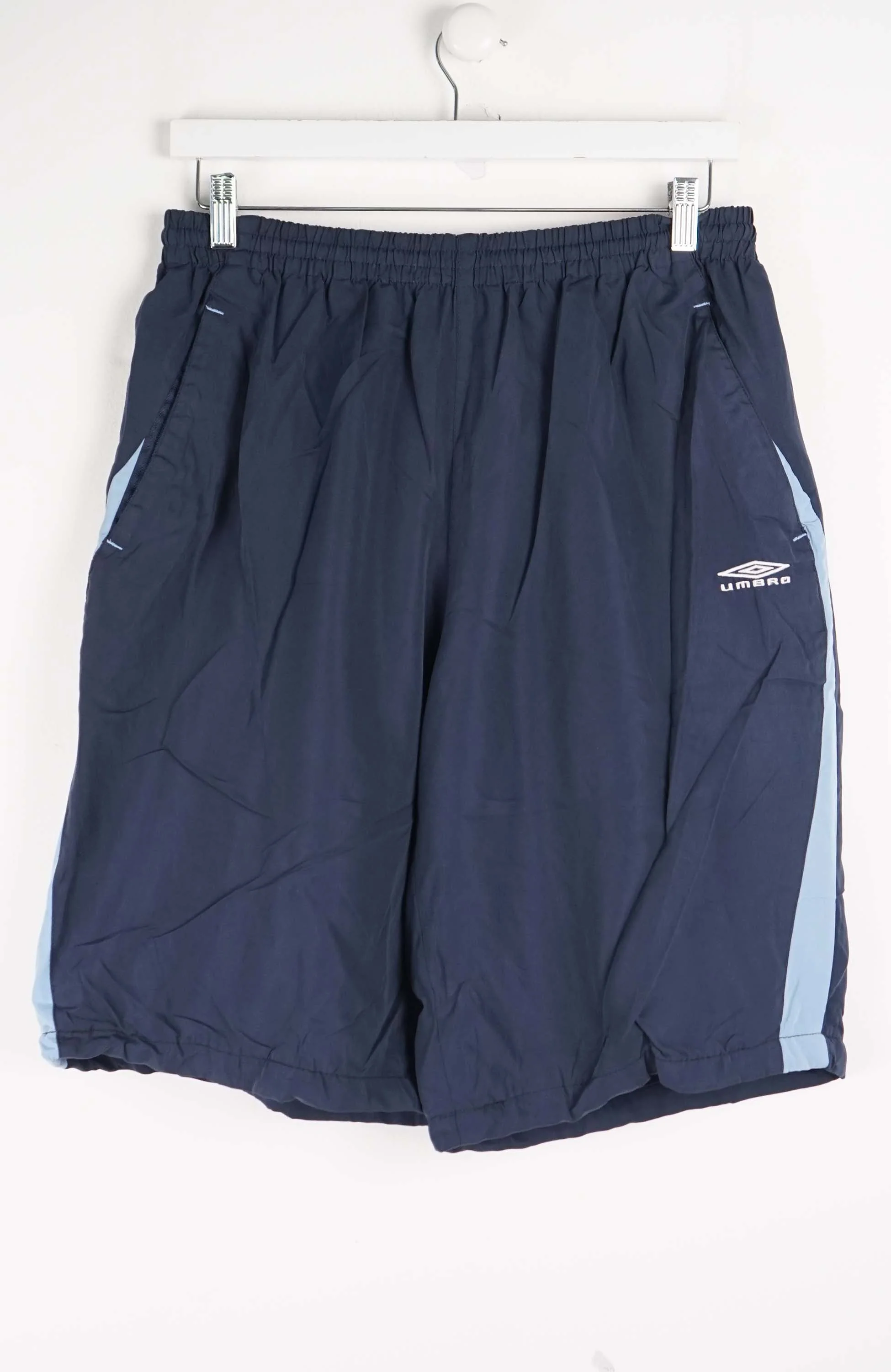 VINTAGE UMBRO TRACK PANT SHORTS (M)