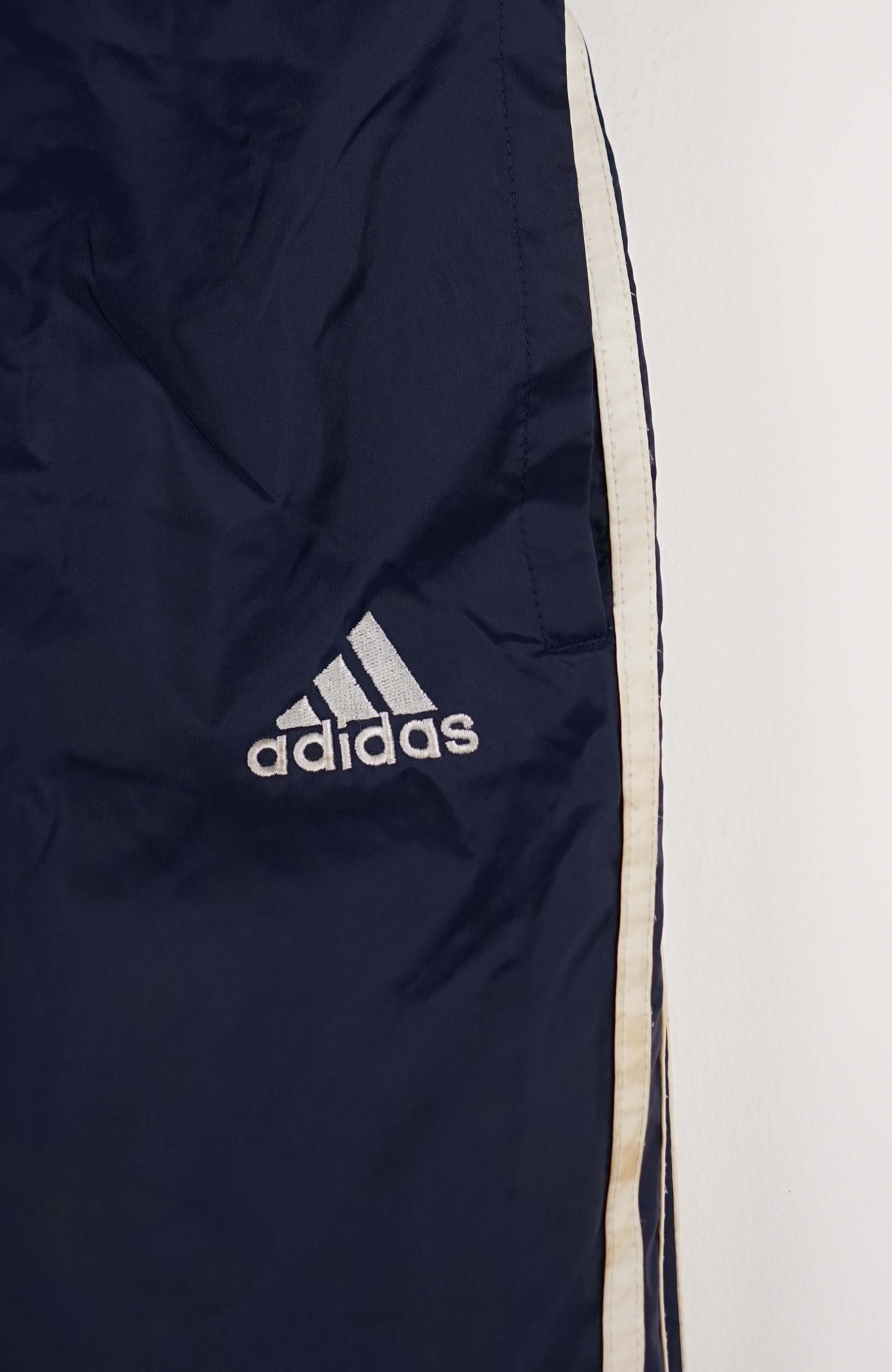 VINTAGE ADIDAS TRACK PANT SHORTS (M) - Image 2
