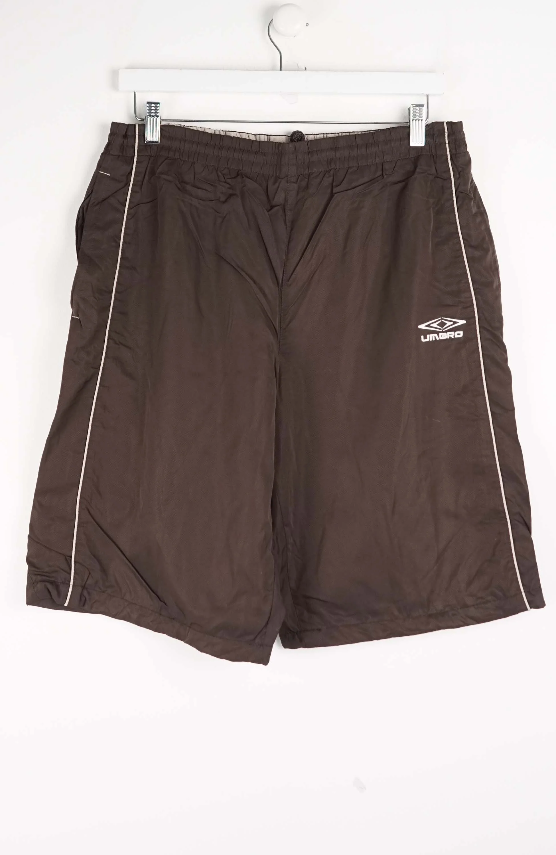 VINTAGE UMBRO TRACK PANT SHORTS (M)