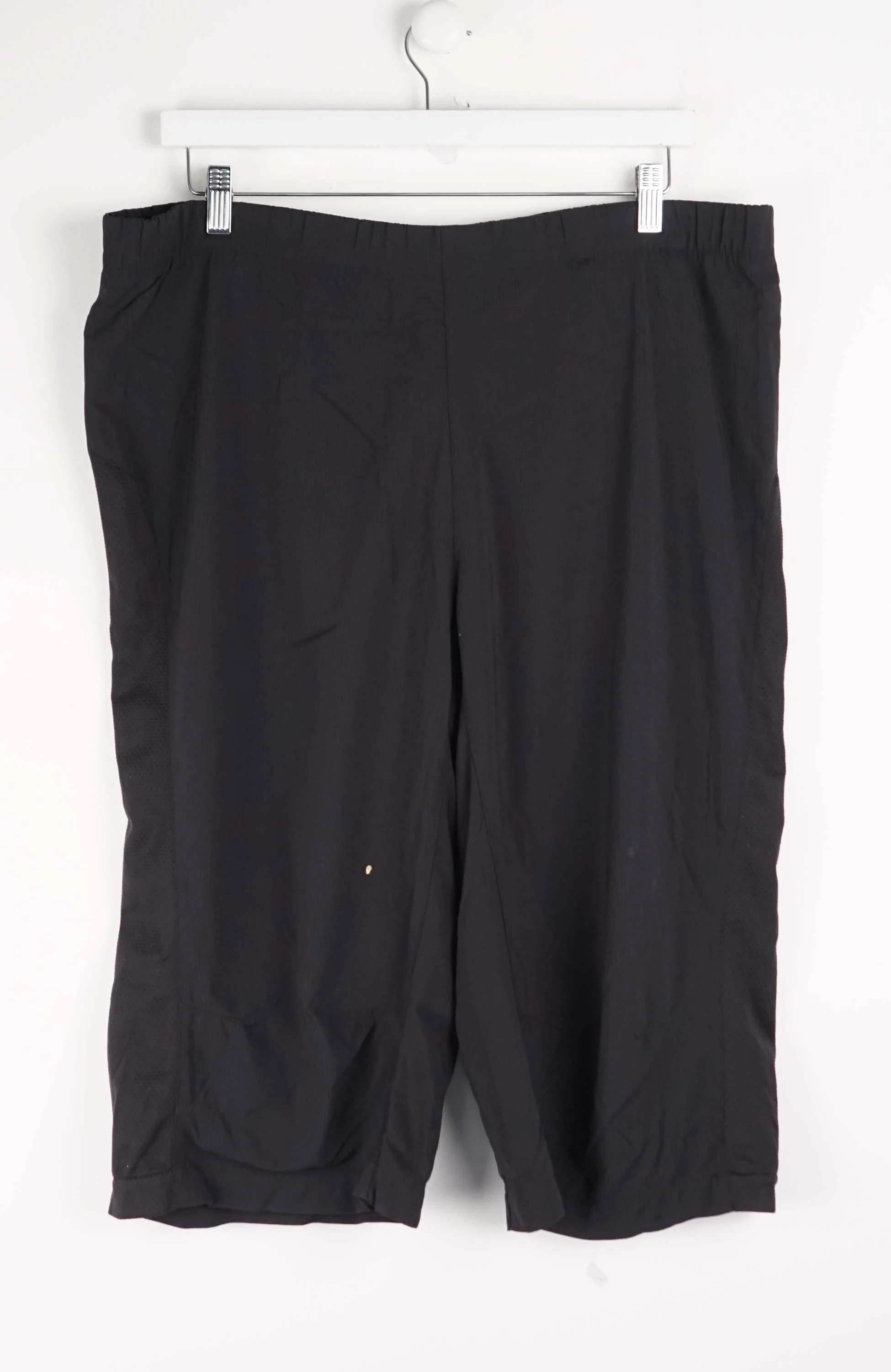 VINTAGE NIKE TRACK PANT SHORTS (XL)