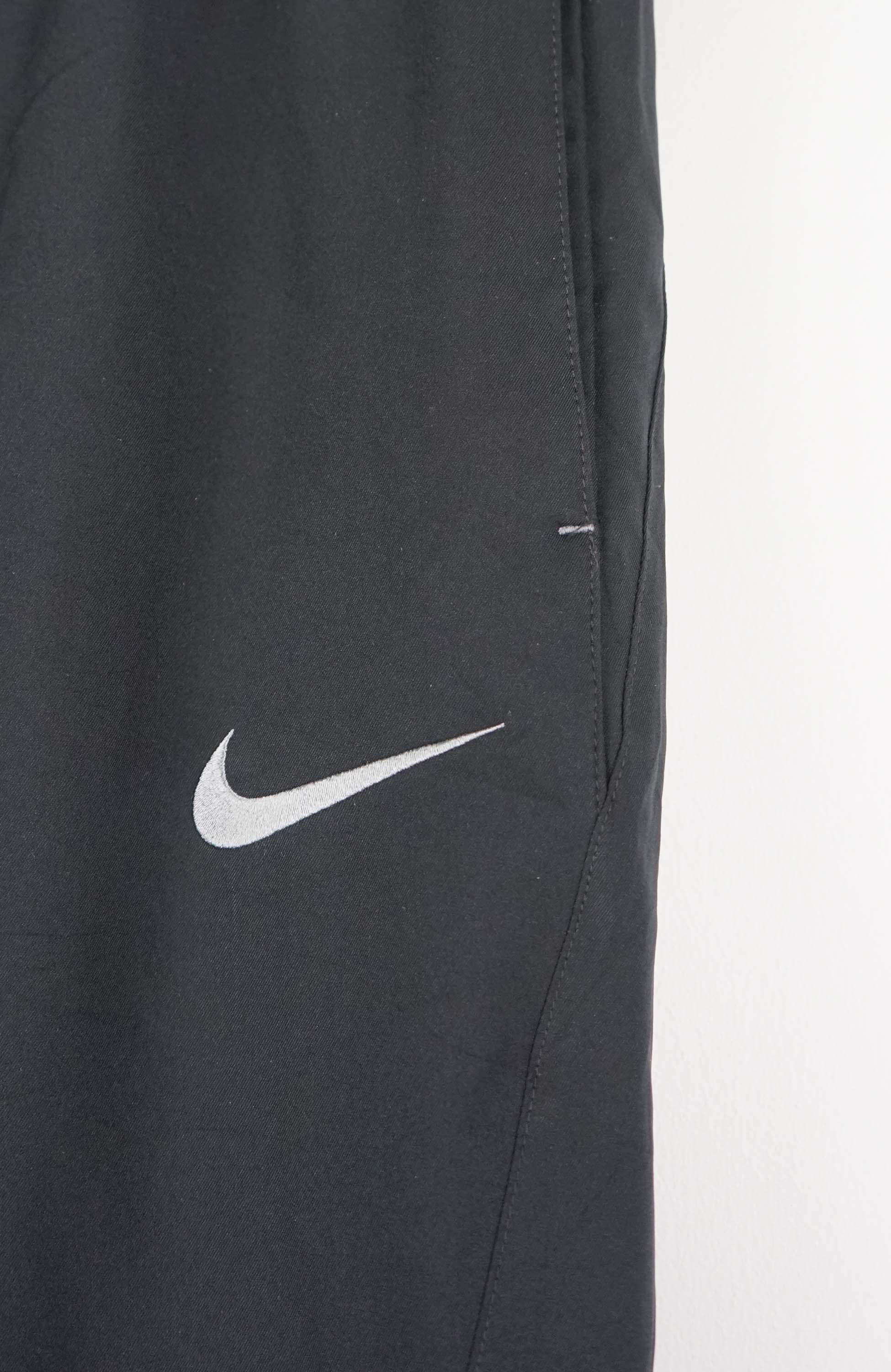 VINTAGE NIKE TRACK PANT SHORTS (M) - Image 2