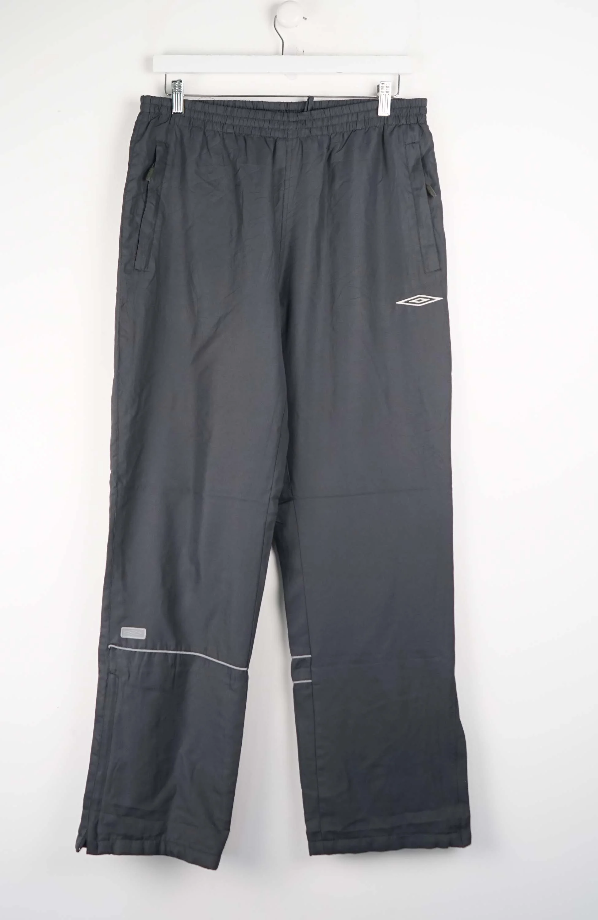 VINTAGE UMBRO TRACK PANTS (L)