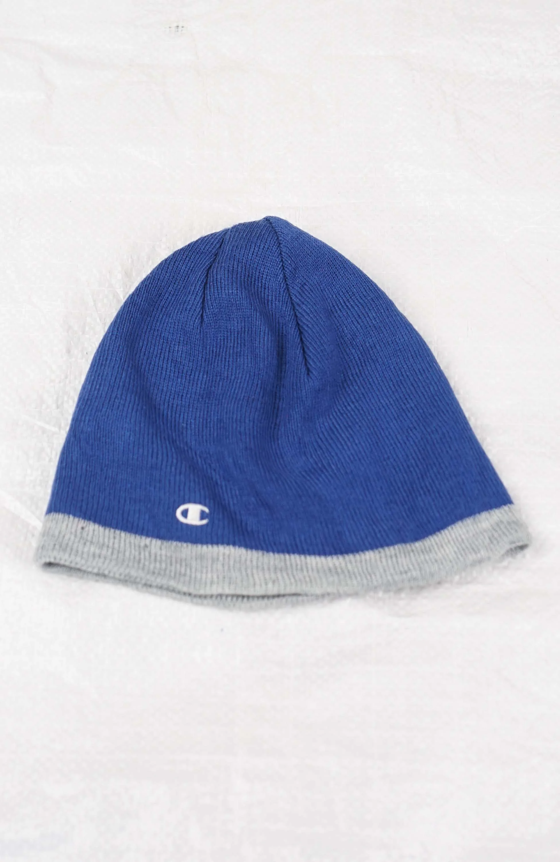 VINTAGE CHAMPION SKULL BEANIE