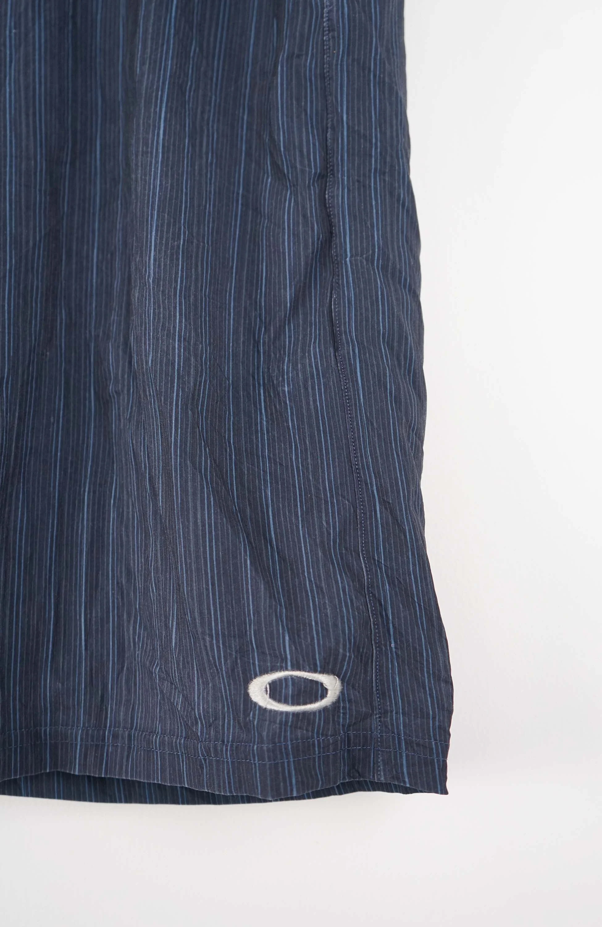 VINTAGE OAKLEY SHORTS W36 - Image 2