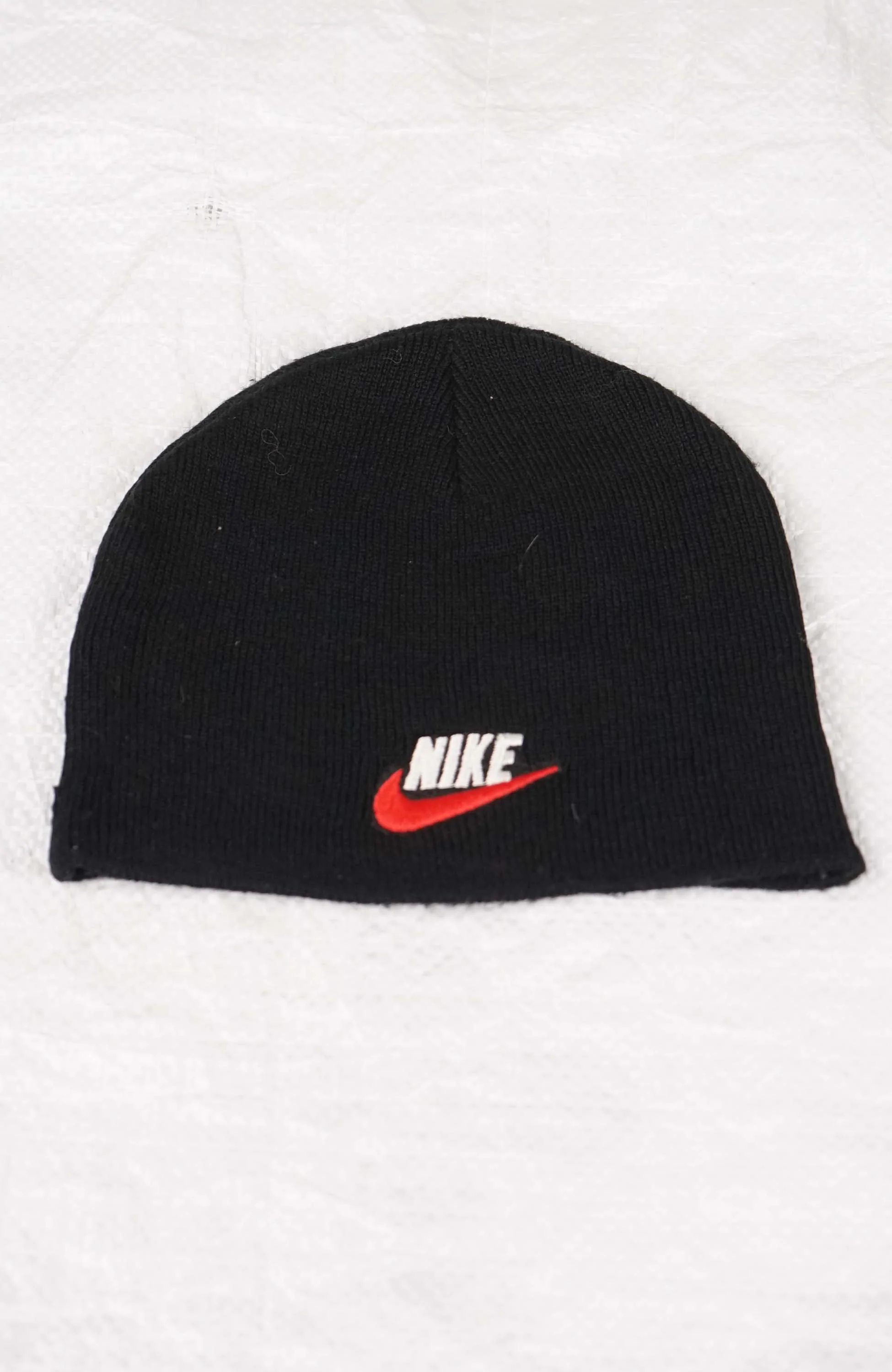 VINTAGE NIKE SKULL BEANIE