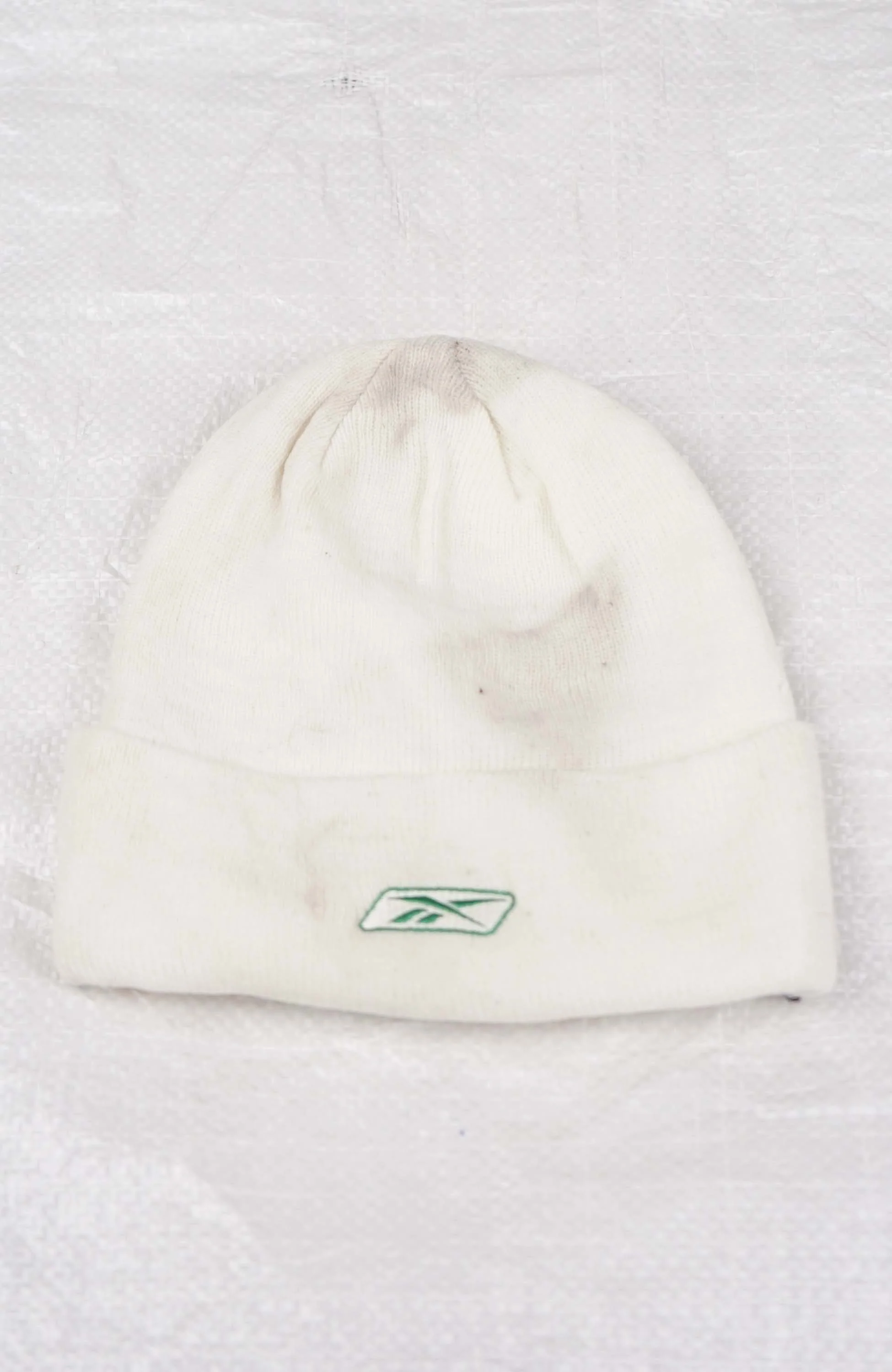 VINTAGE REEBOK BEANIE