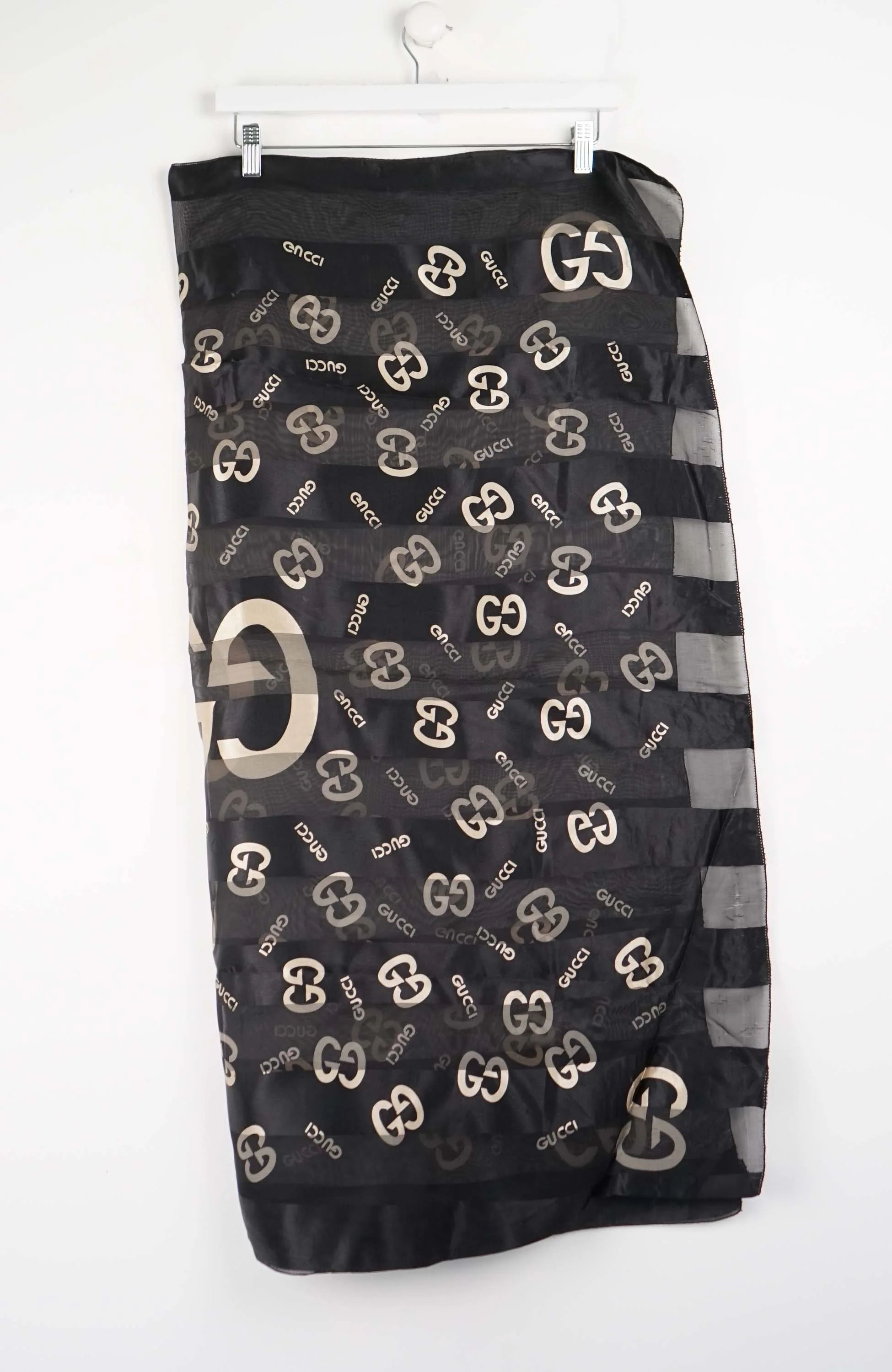 VINTAGE SCARF
