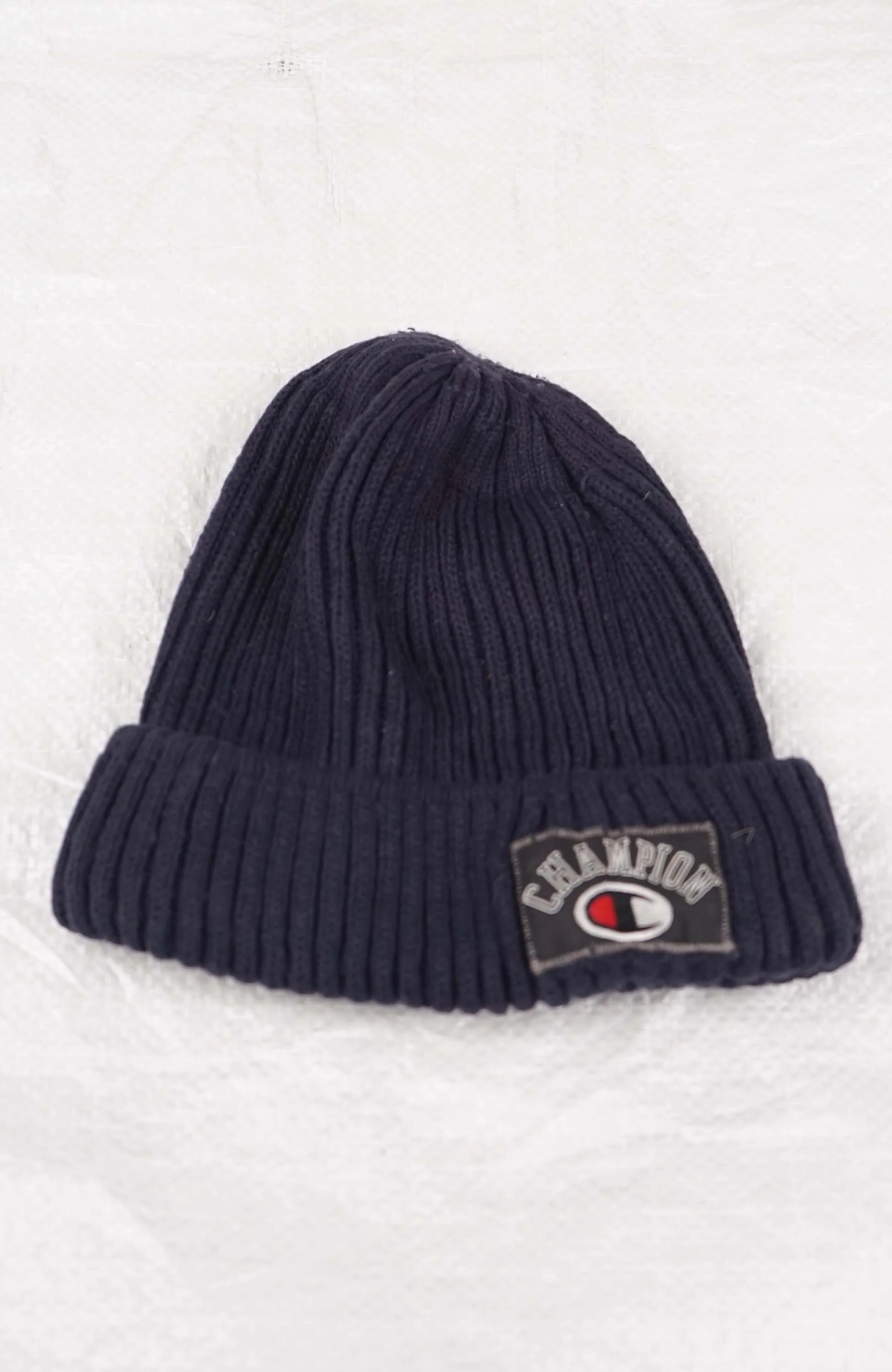 VINTAGE CHAMPION BEANIE