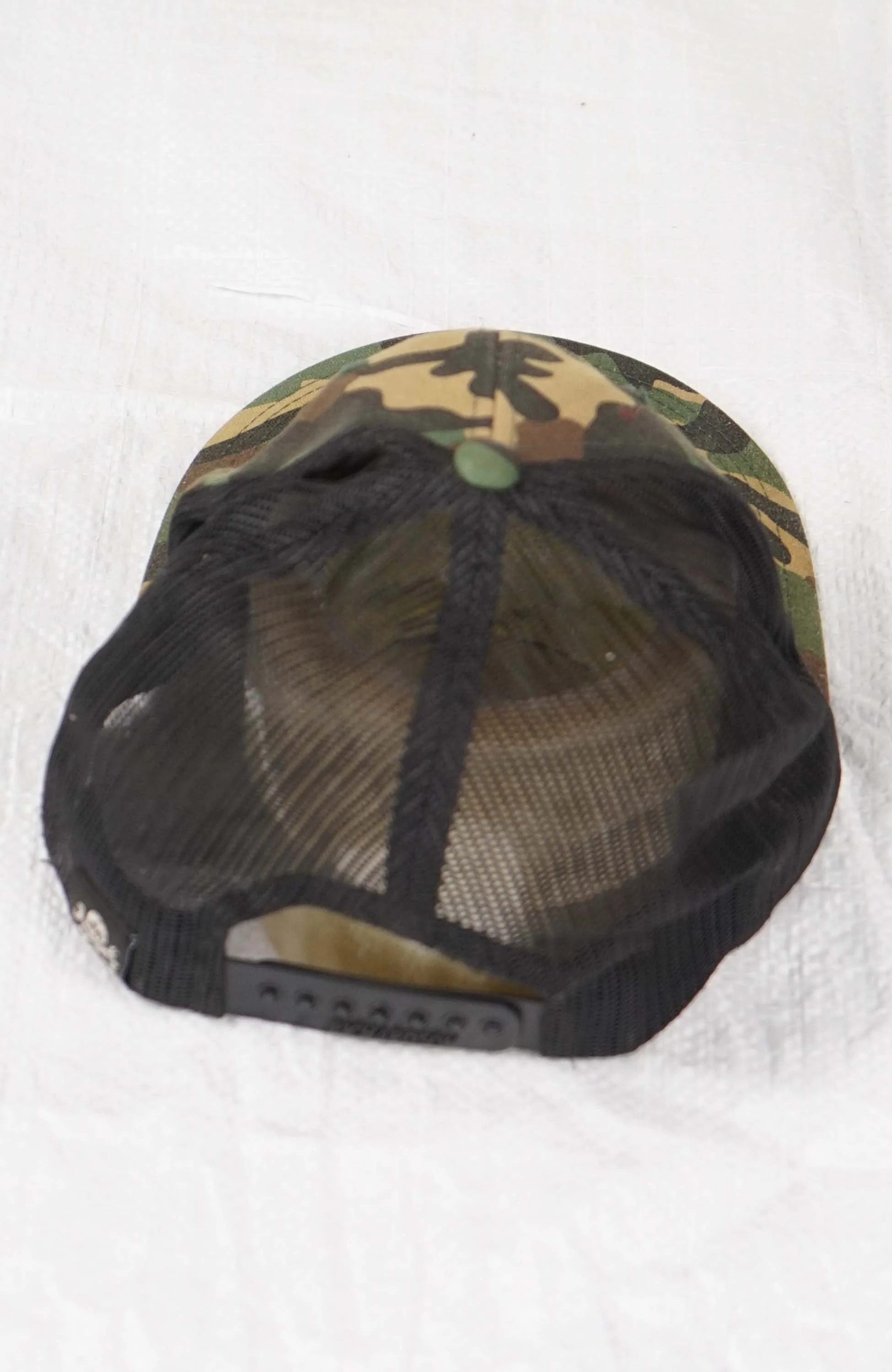 VINTAGE BONEYARD BEER BEND,OR REAL TREE HAT - Image 2