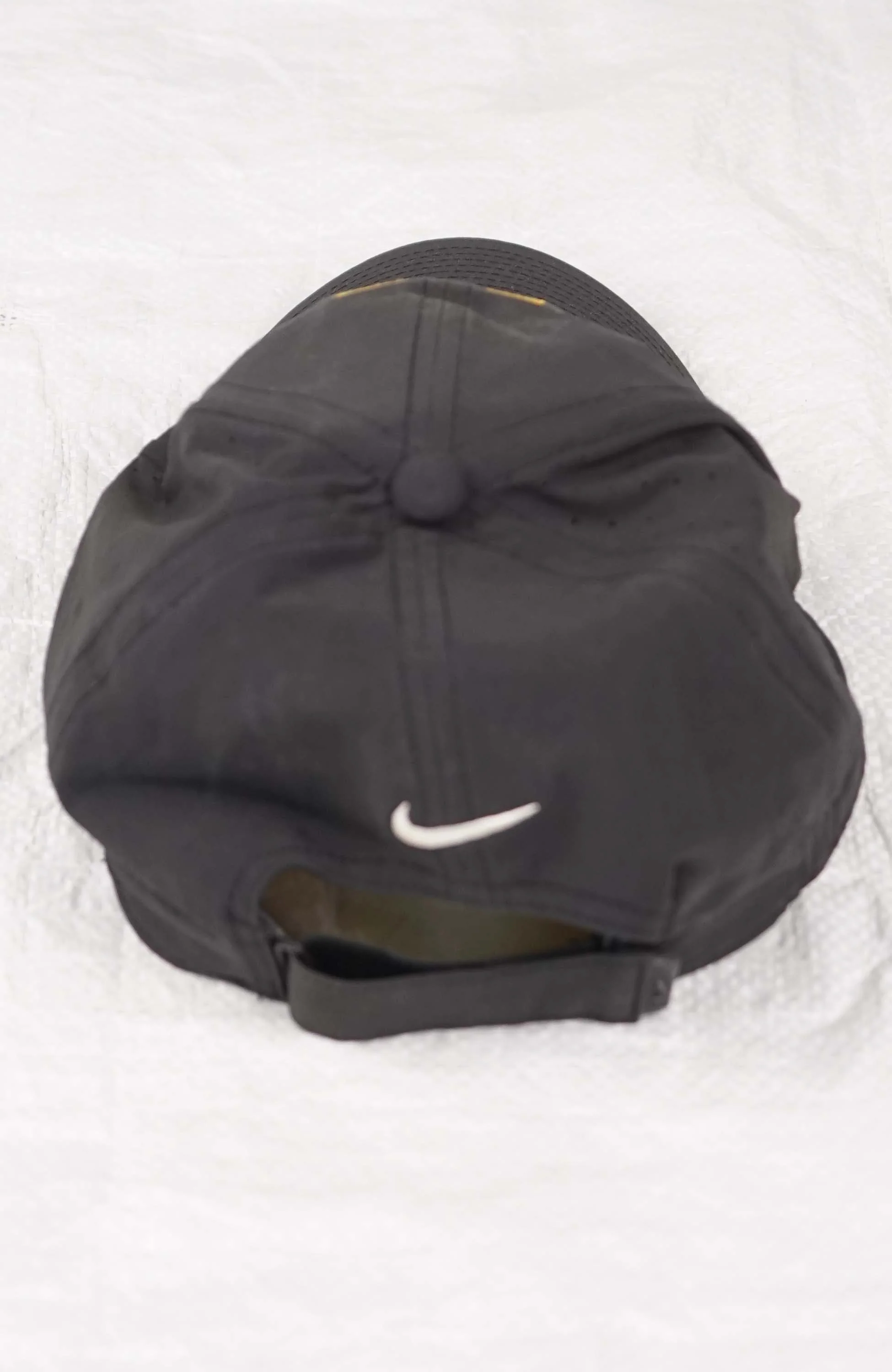VINTAGE NIKE HIGHLANDER GOLF HAT - Image 2