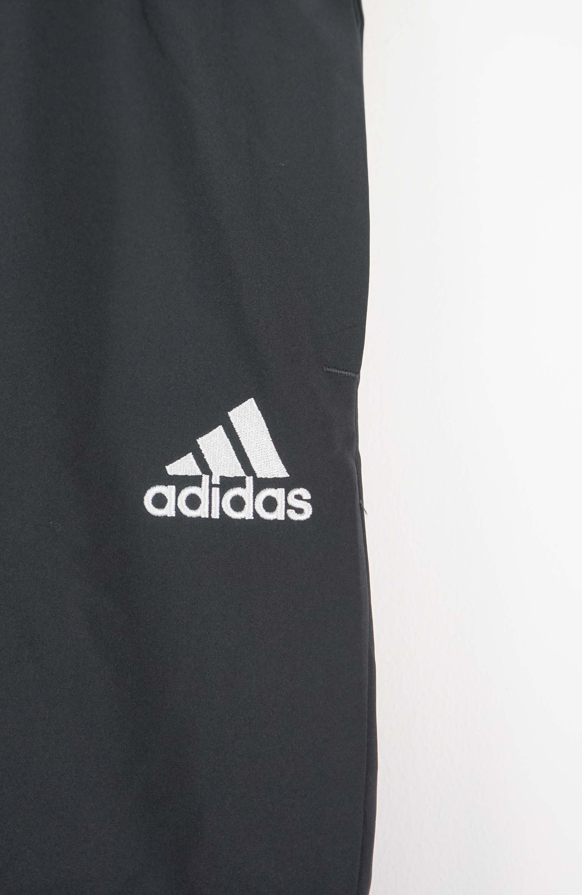VINTAGE ADIDAS TRACK PANT SHORTS (M) - Image 2