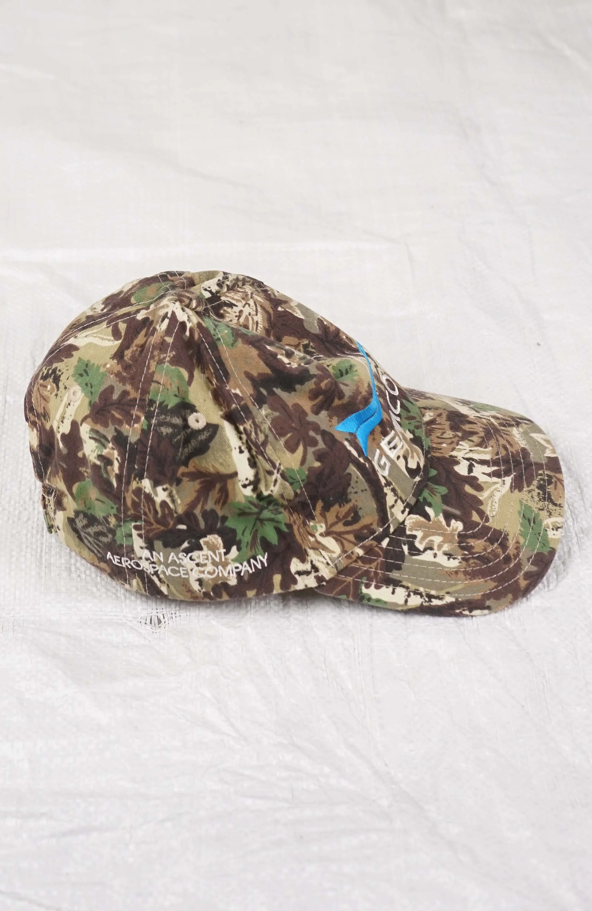 VINTAGE FISH REAL TREE HAT - Image 3