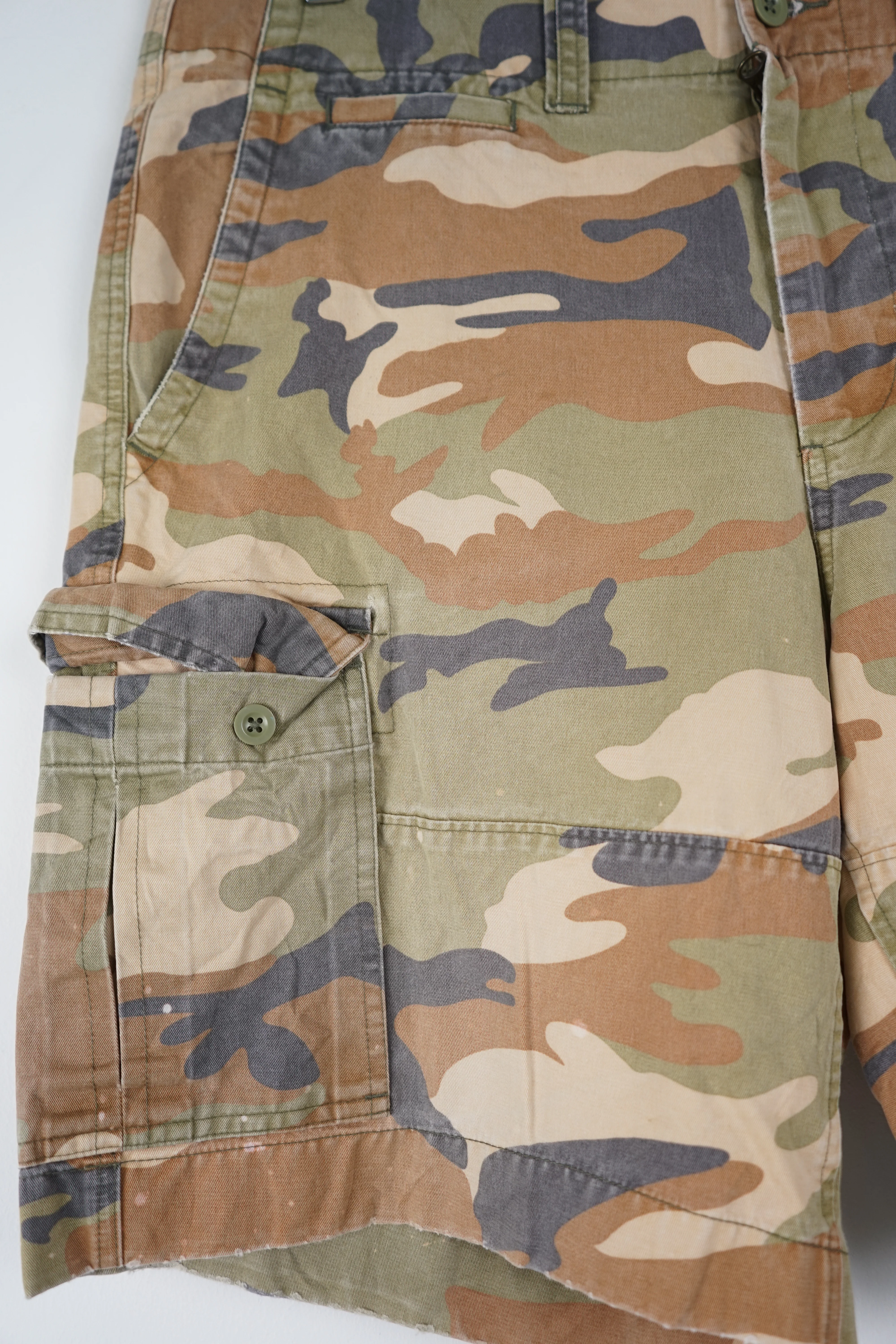 VINTAGE GAP CAMO CARGO SHORTS W36 - Image 4