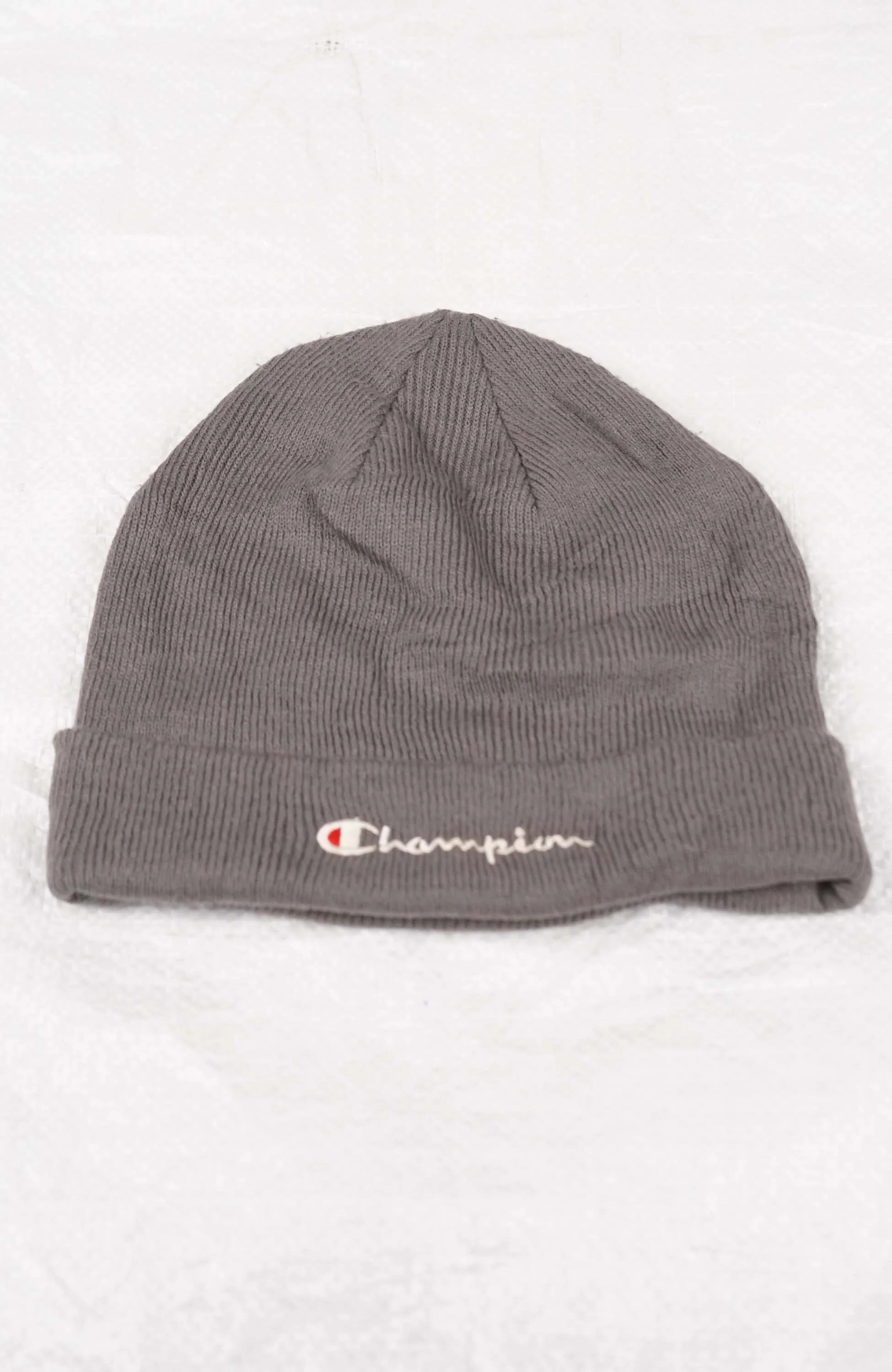 VINTAGE CHAMPION BEANIE