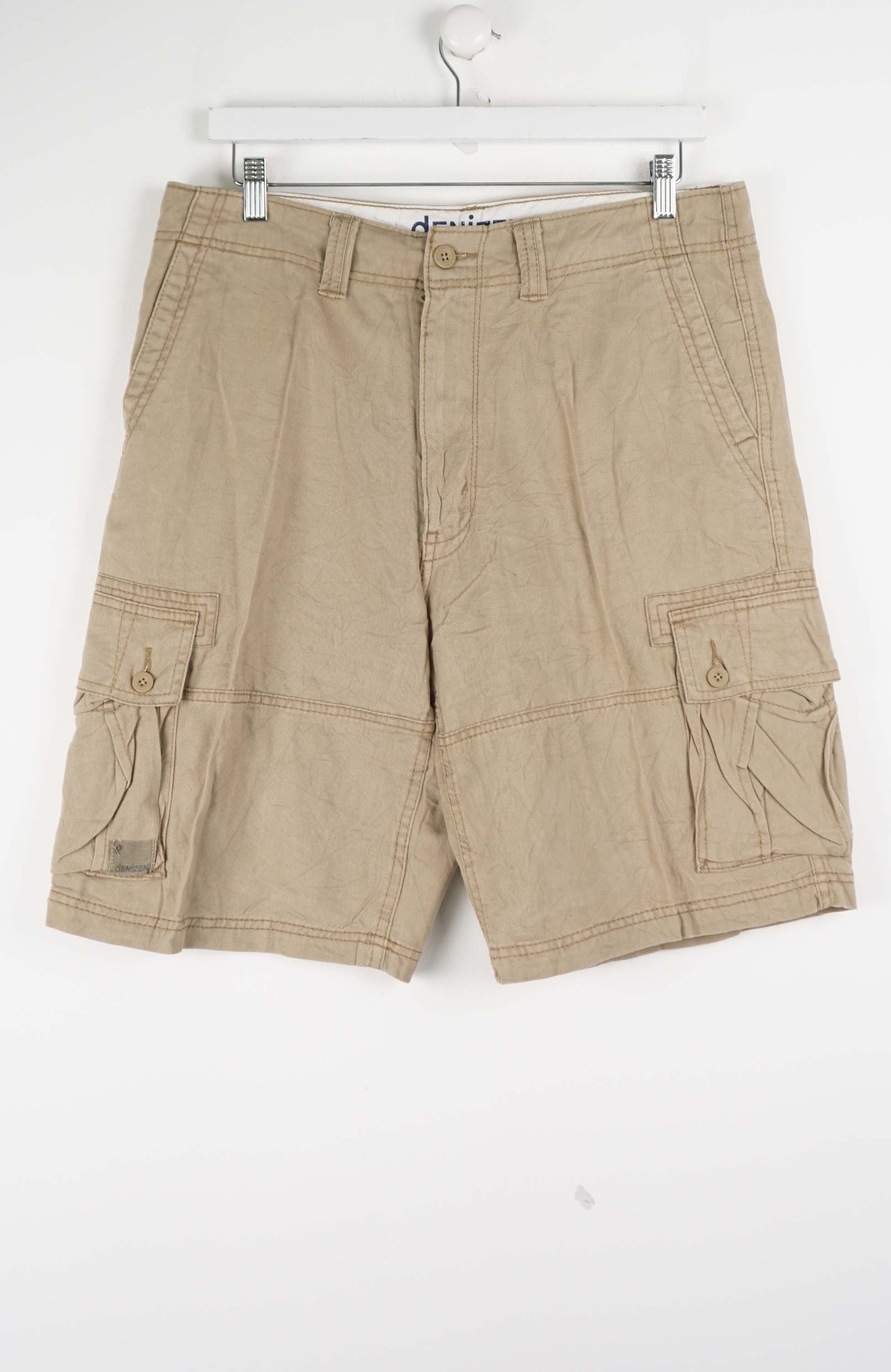 VINTAGE LEVI'S CARGO SHORTS W35