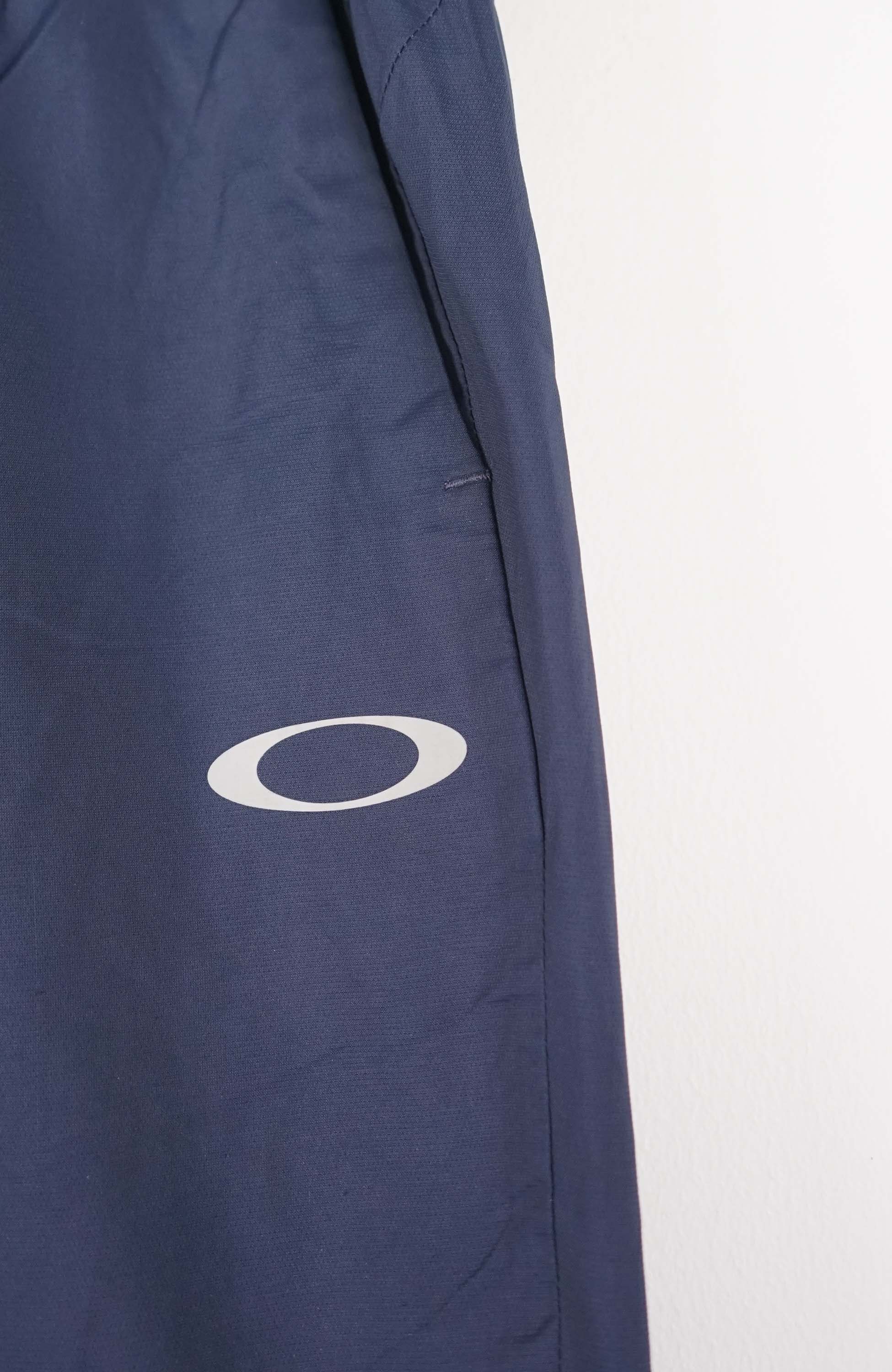 VINTAGE OAKLEY TRACK PANT SHORTS (M) - Image 2