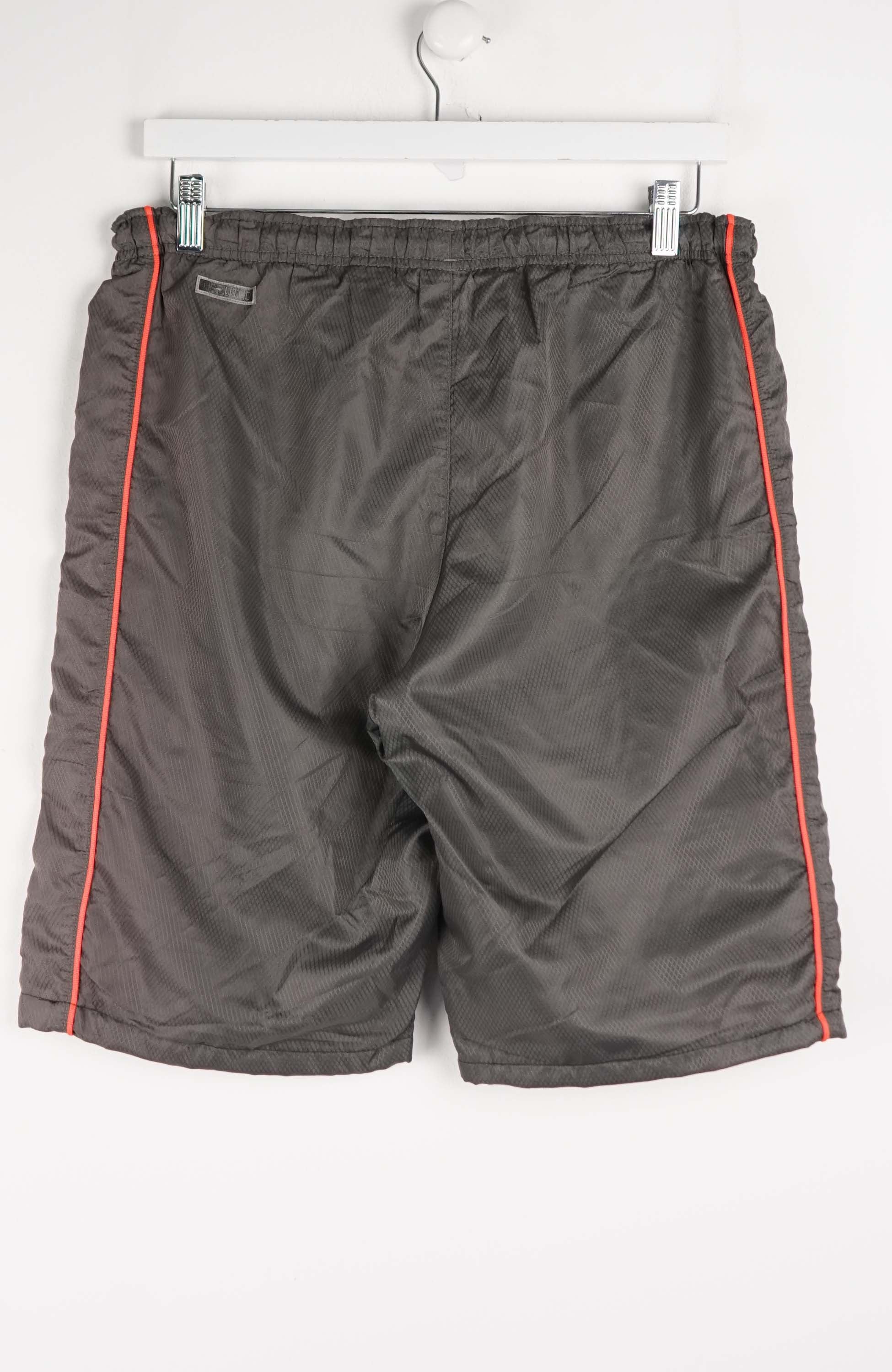 VINTAGE PUMA TRACK PANT SHORTS (M) - Image 3