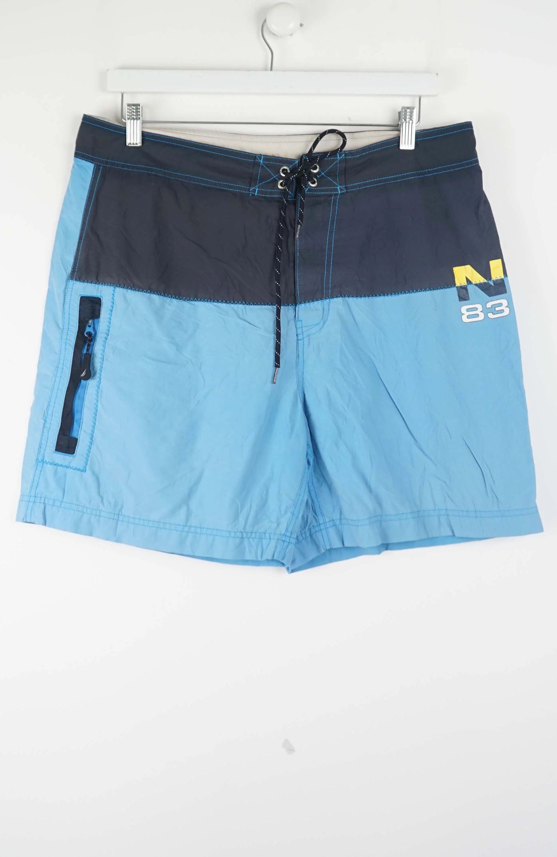 VINTAGE NAUTICA SHORTS W36