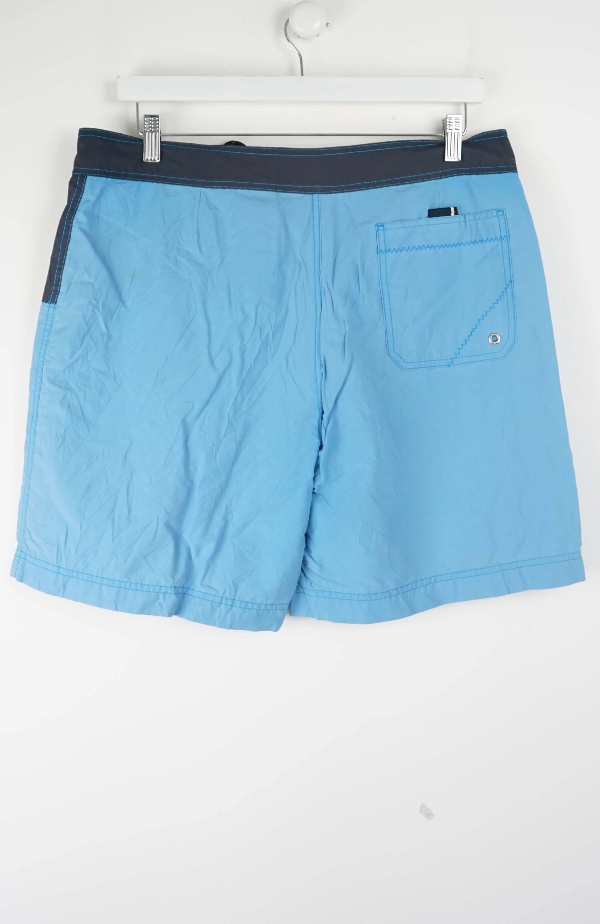 VINTAGE NAUTICA SHORTS W36 - Image 2
