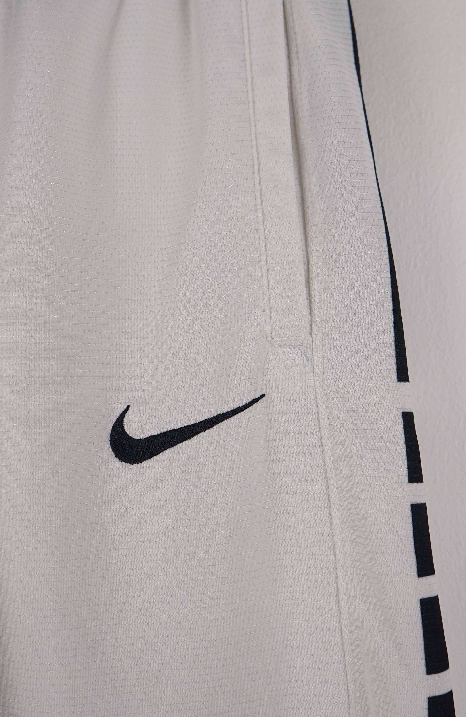 VINTAGE NIKE JERSEY SHORTS W24 - Image 2