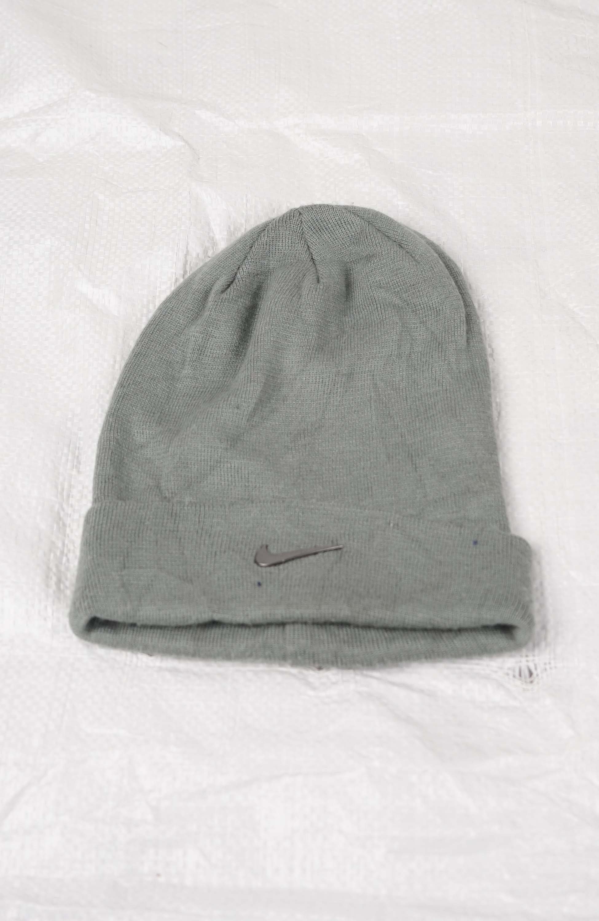 VINTAGE NIKE BEANIE