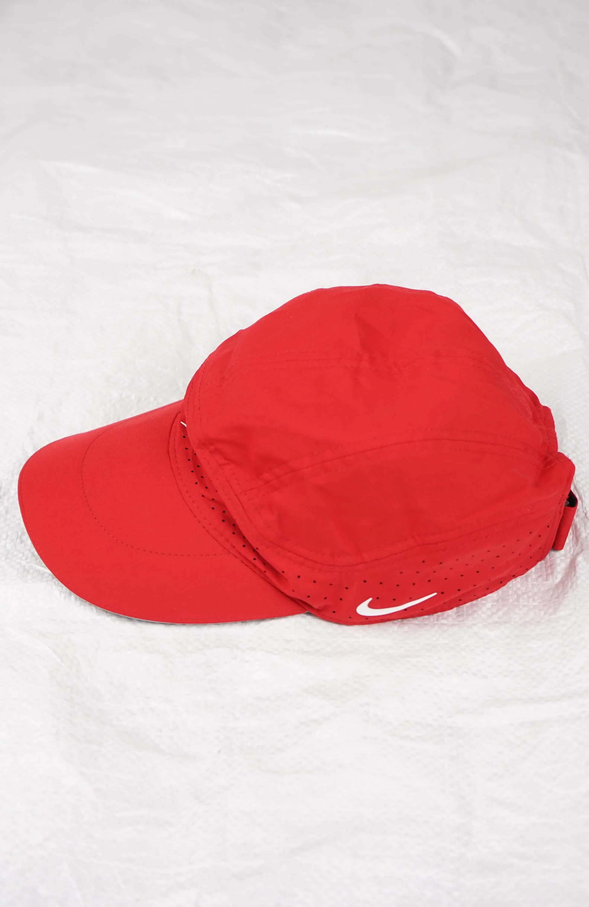 VINTAGE NIKE HAT - Image 2