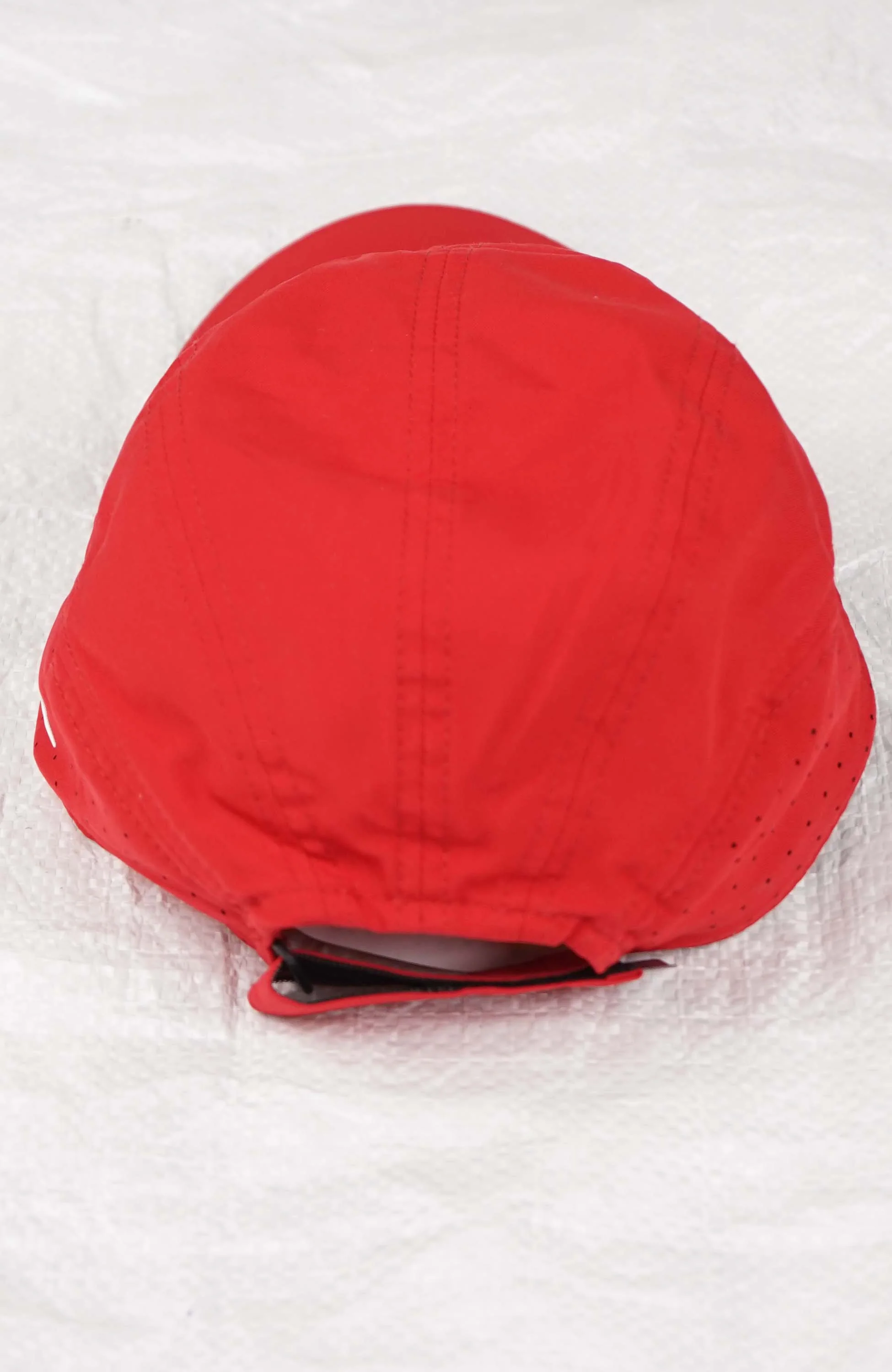VINTAGE NIKE HAT - Image 3