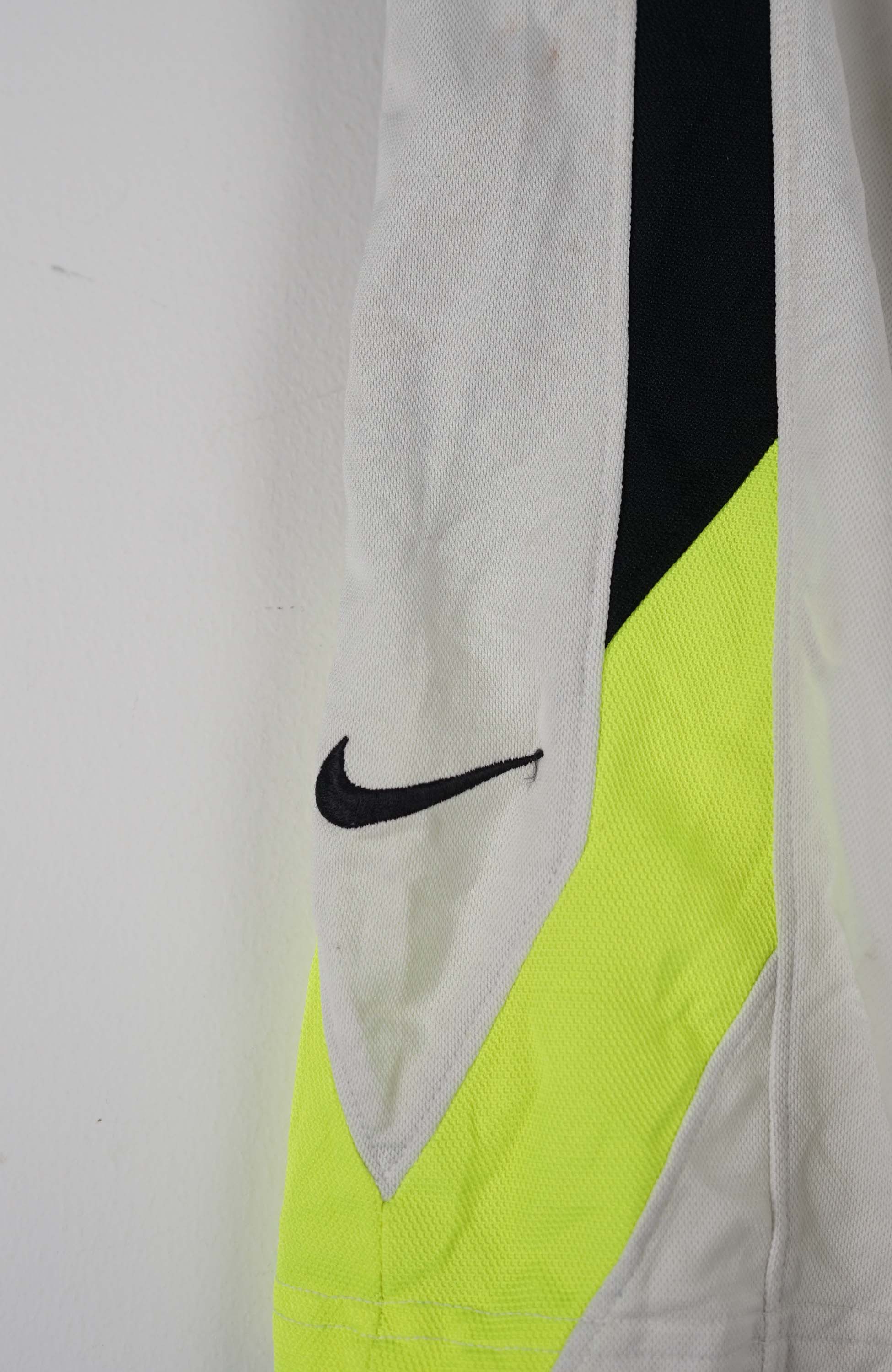 VINTAGE NIKE JERSEY SHORTS W24 - Image 2