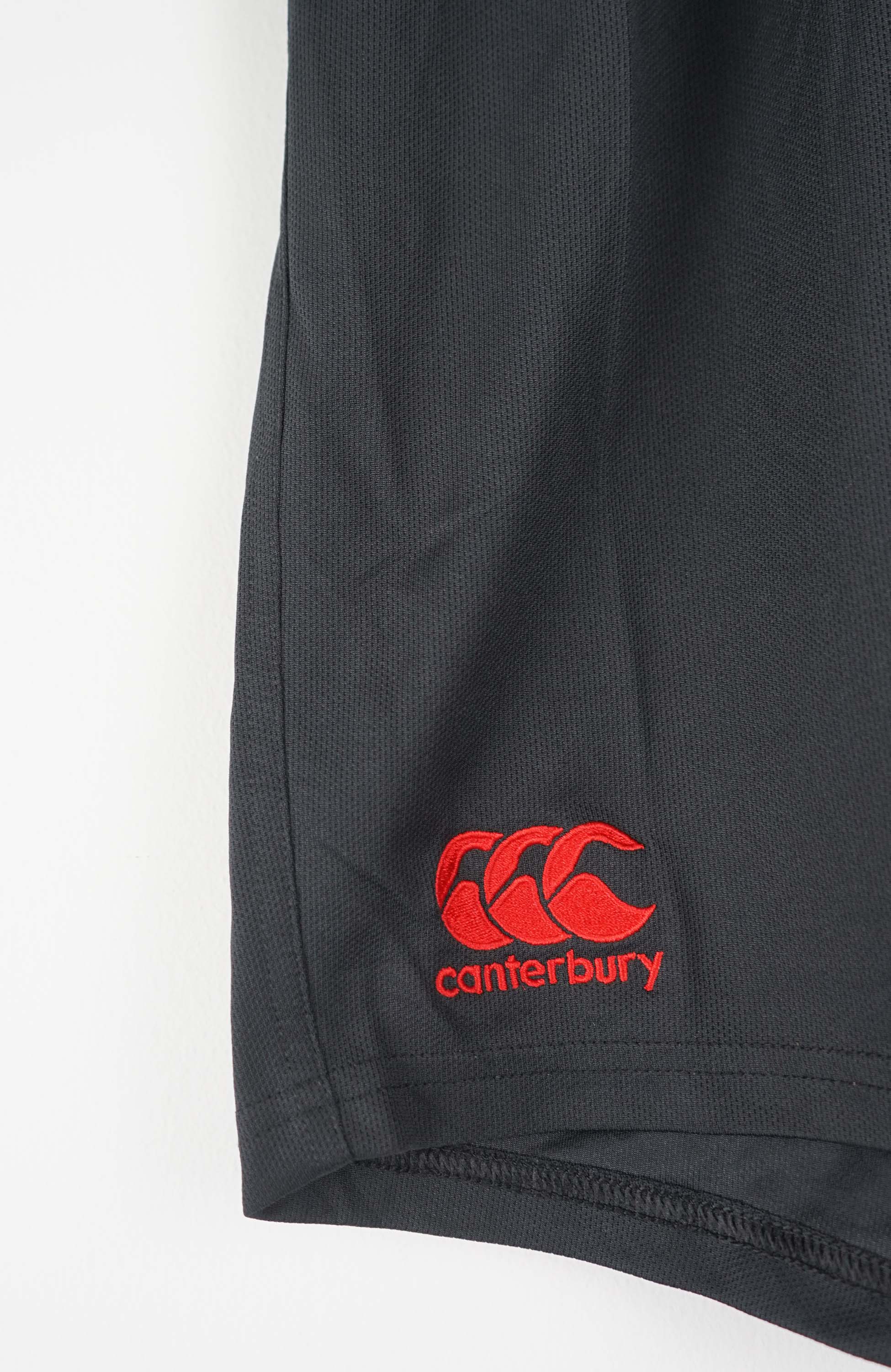 VINTAGE CANTERBURY SHORTS W25 - Image 2