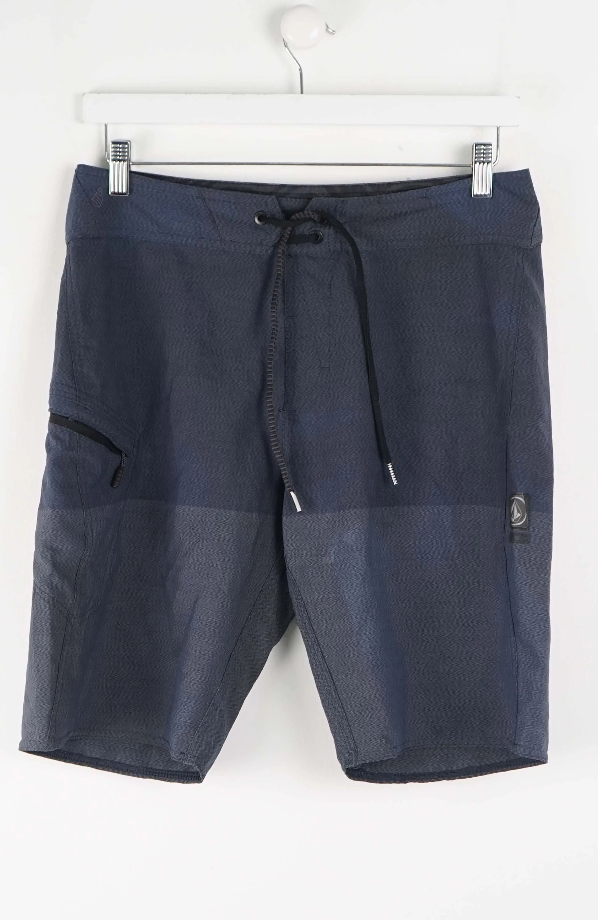VINTAGE VOLCOM MOD TECH BOARD SHORTS W32