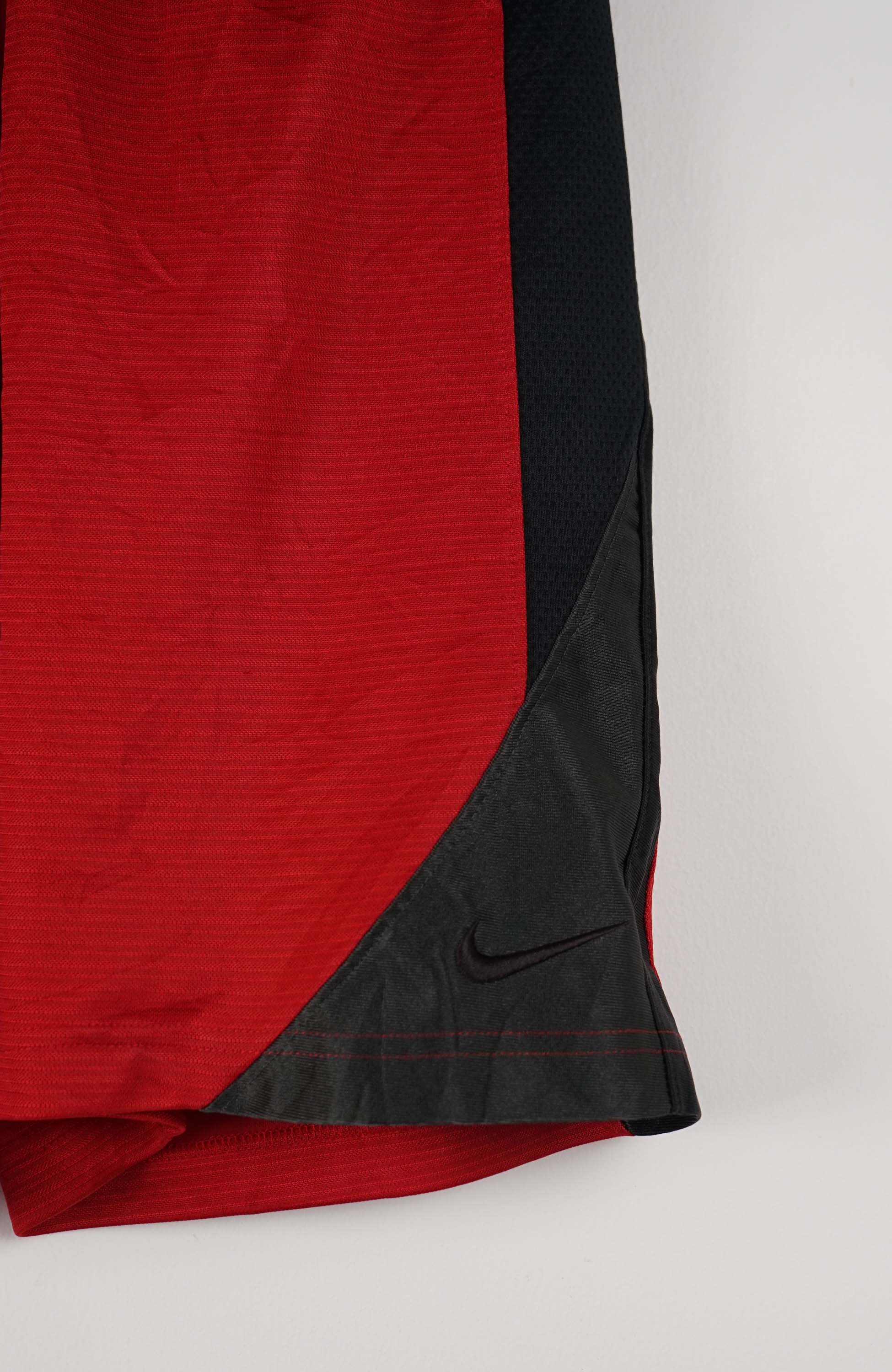 VINTAGE NIKE JERSEY SHORTS W26 - Image 2