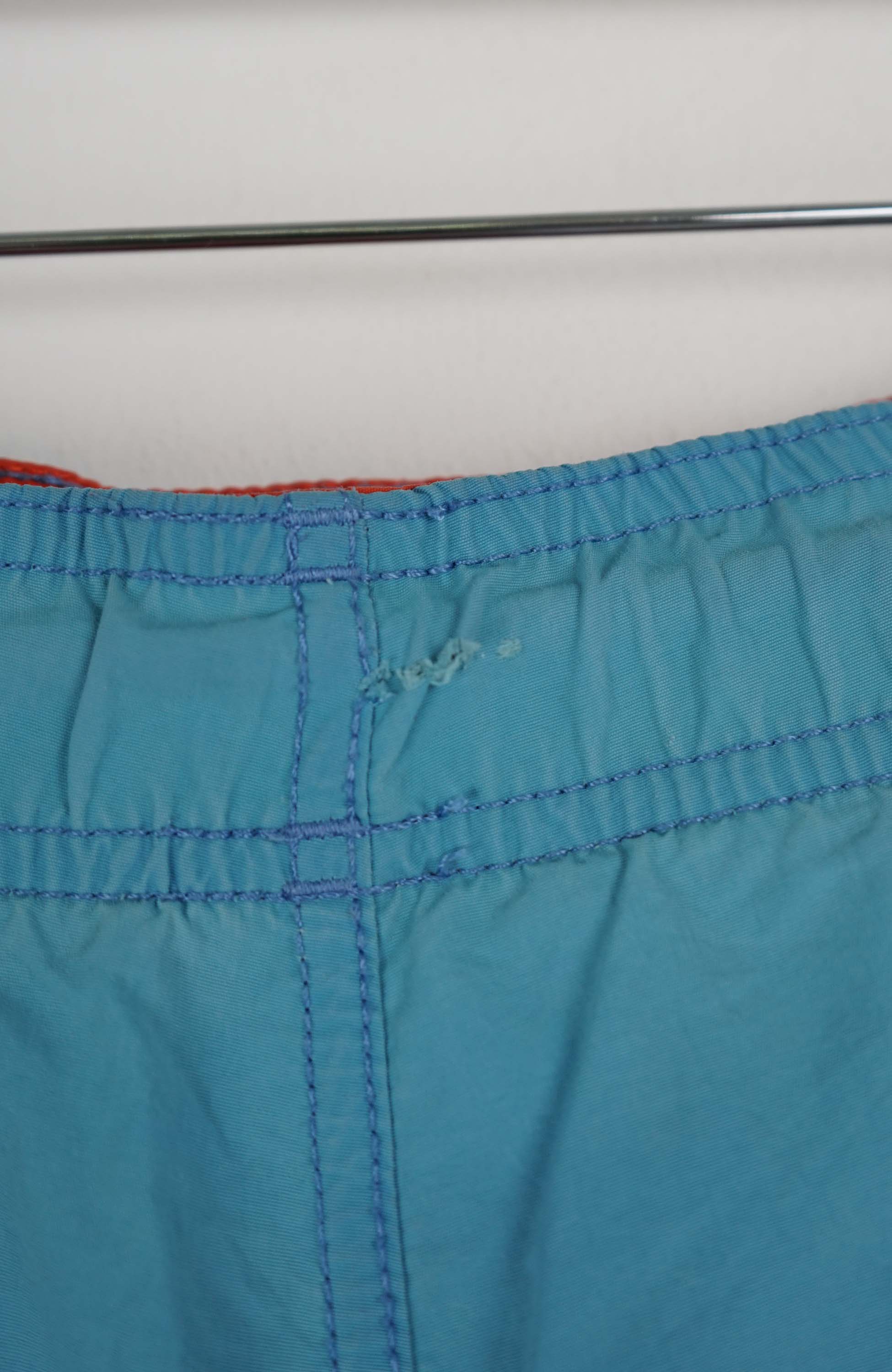 VINTAGE NAUTICA SHORTS W32 - Image 5