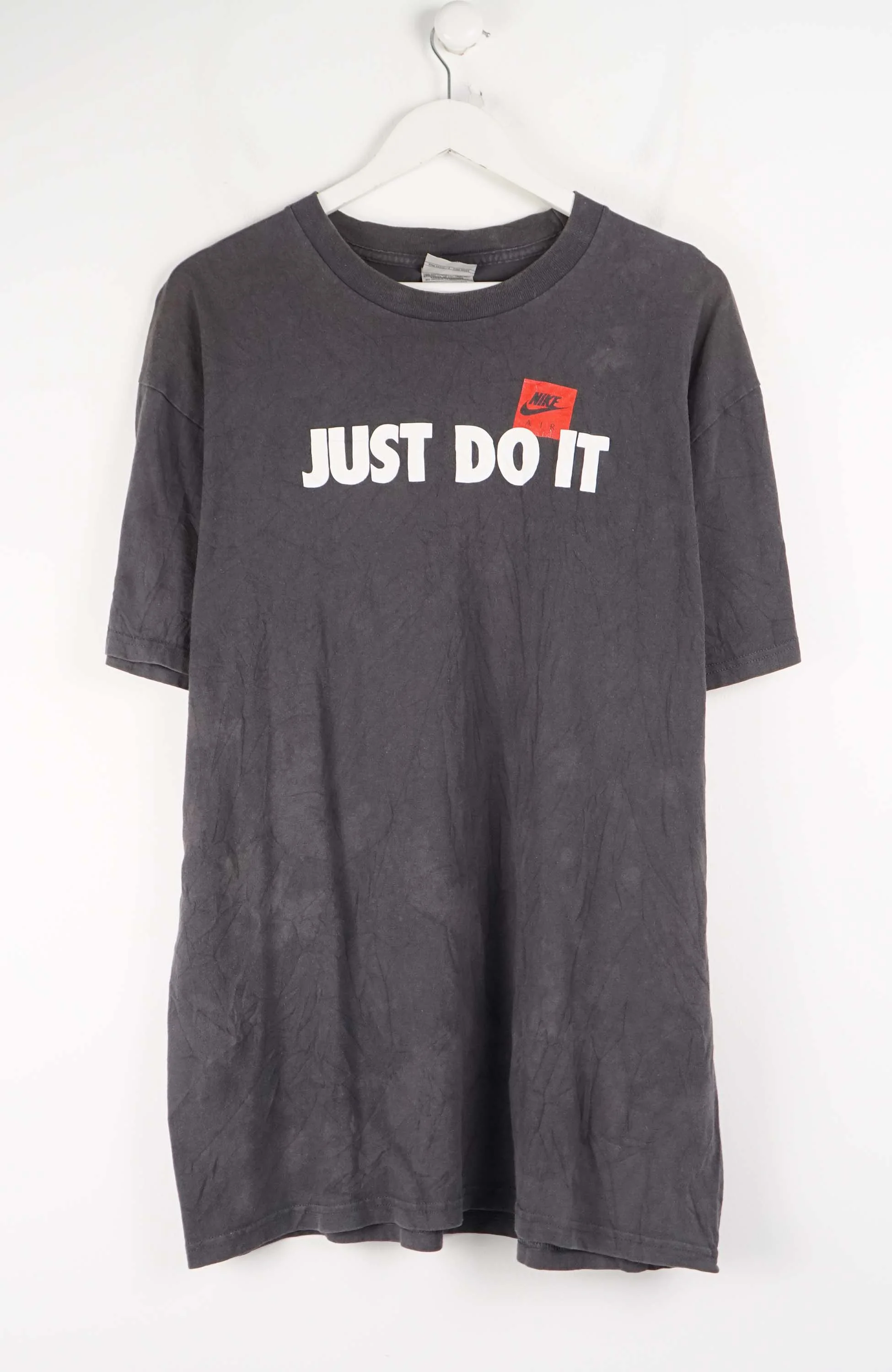 VINTAGE NIKE T-SHIRT (L)