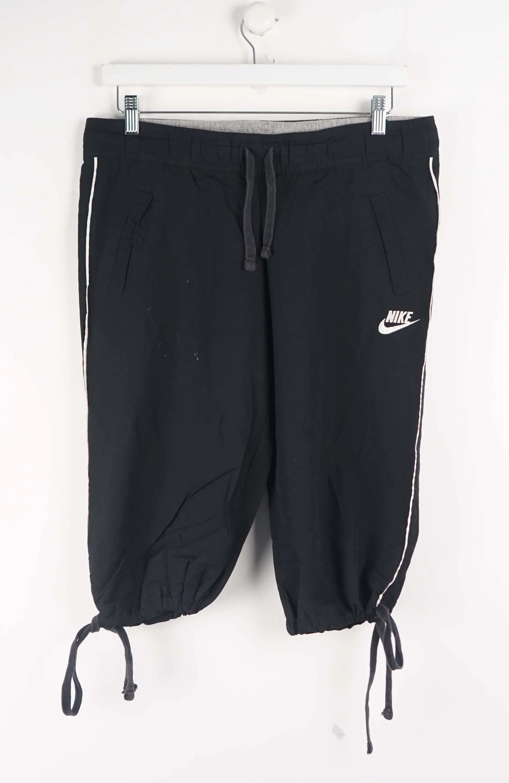 VINTAGE NIKE TRACK PANT SHORTS (L)