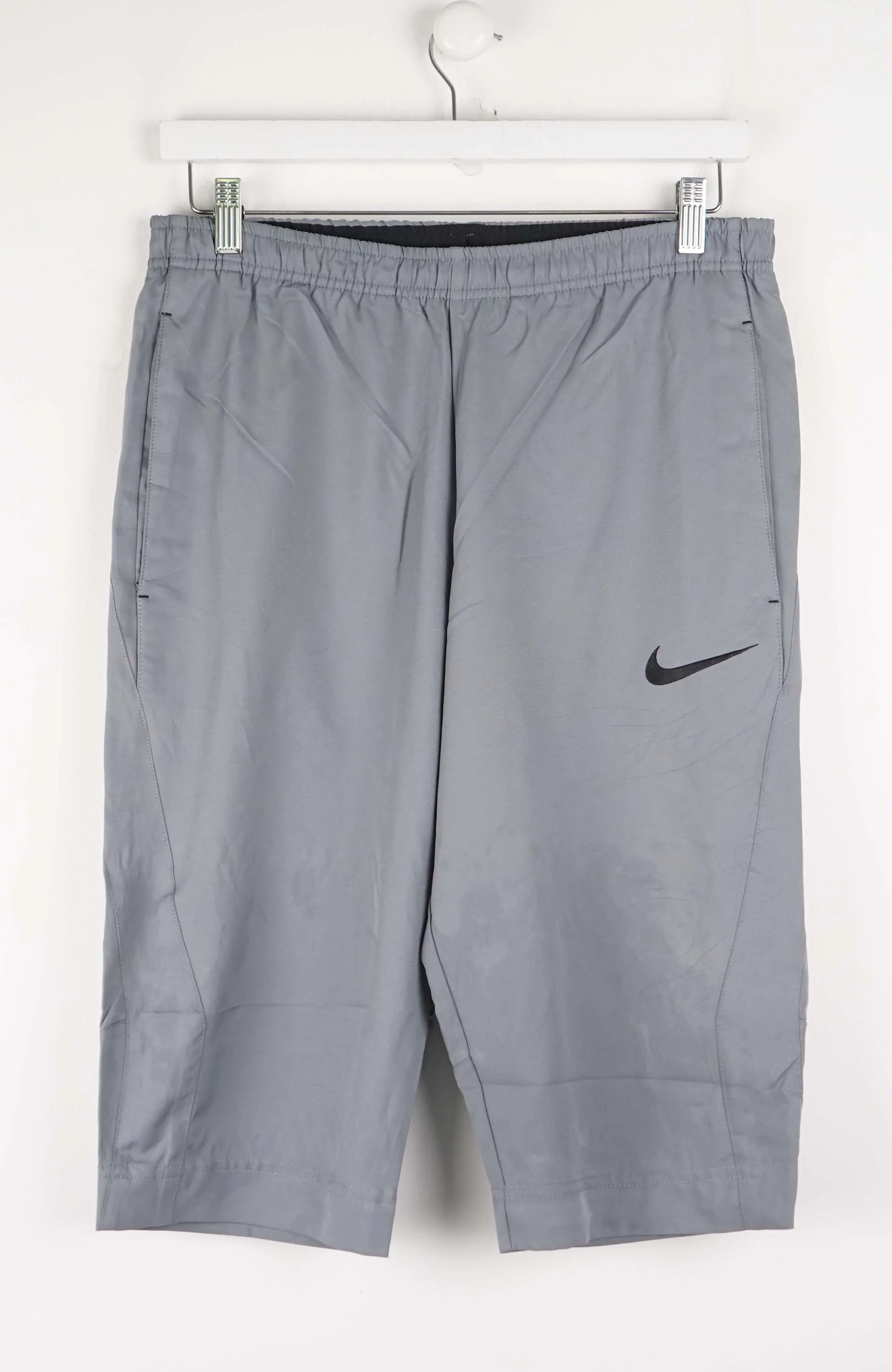 VINTAGE NIKE TRACK PANT SHORTS (M)
