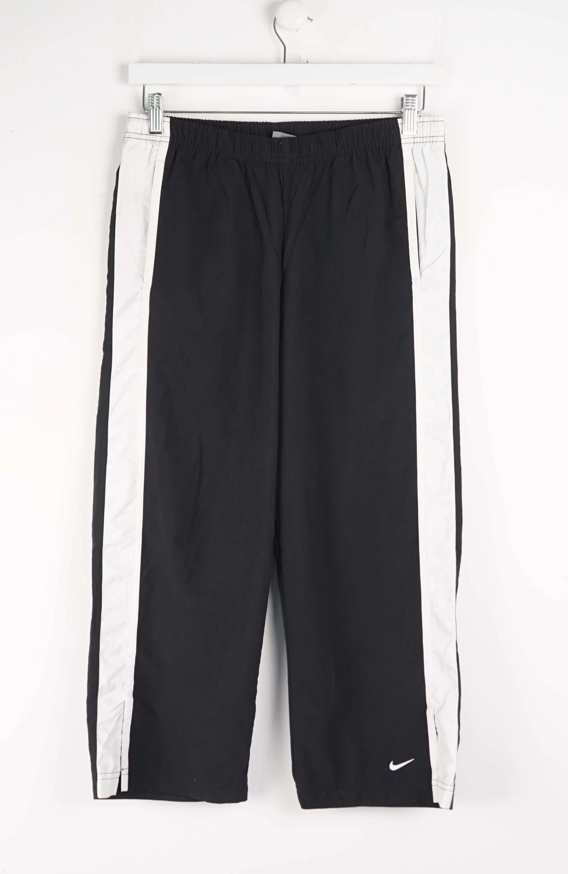 VINTAGE NIKE 3/4 TRACK PANT SHORTS (S)