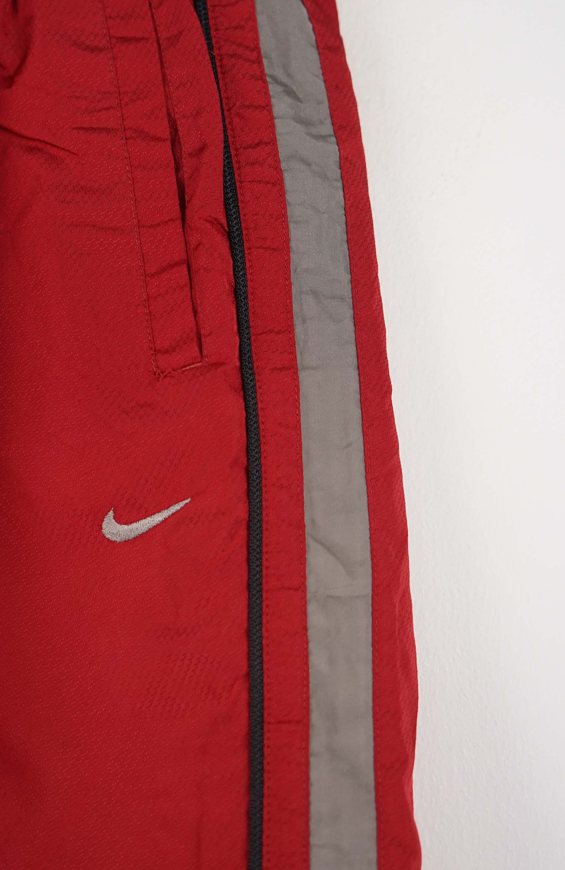 VINTAGE NIKE TRACK PANT SHORTS (XS) - Image 2