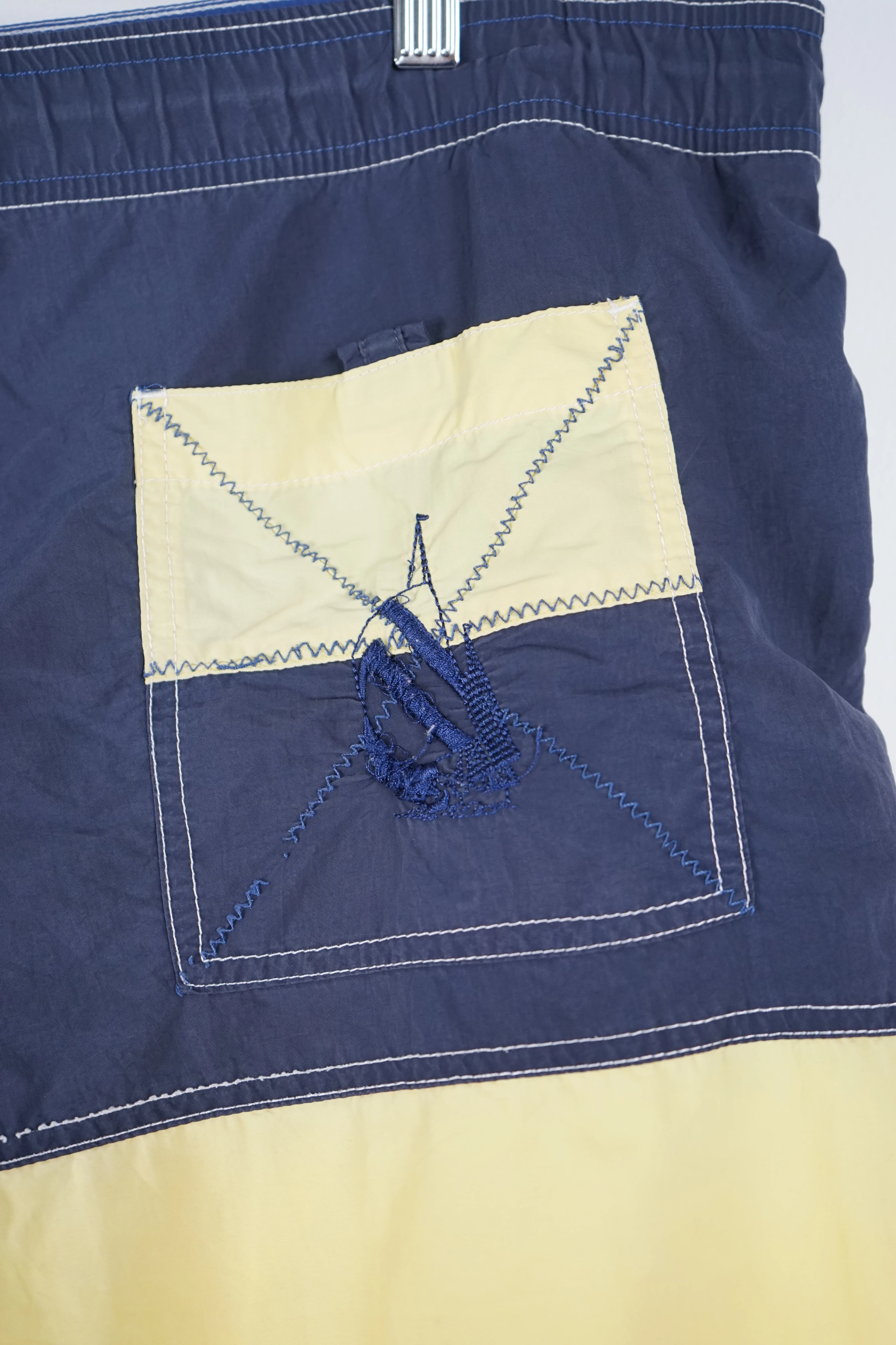 VINTAGE NAUTICA ACTIVE SHORTS W42 - Image 5