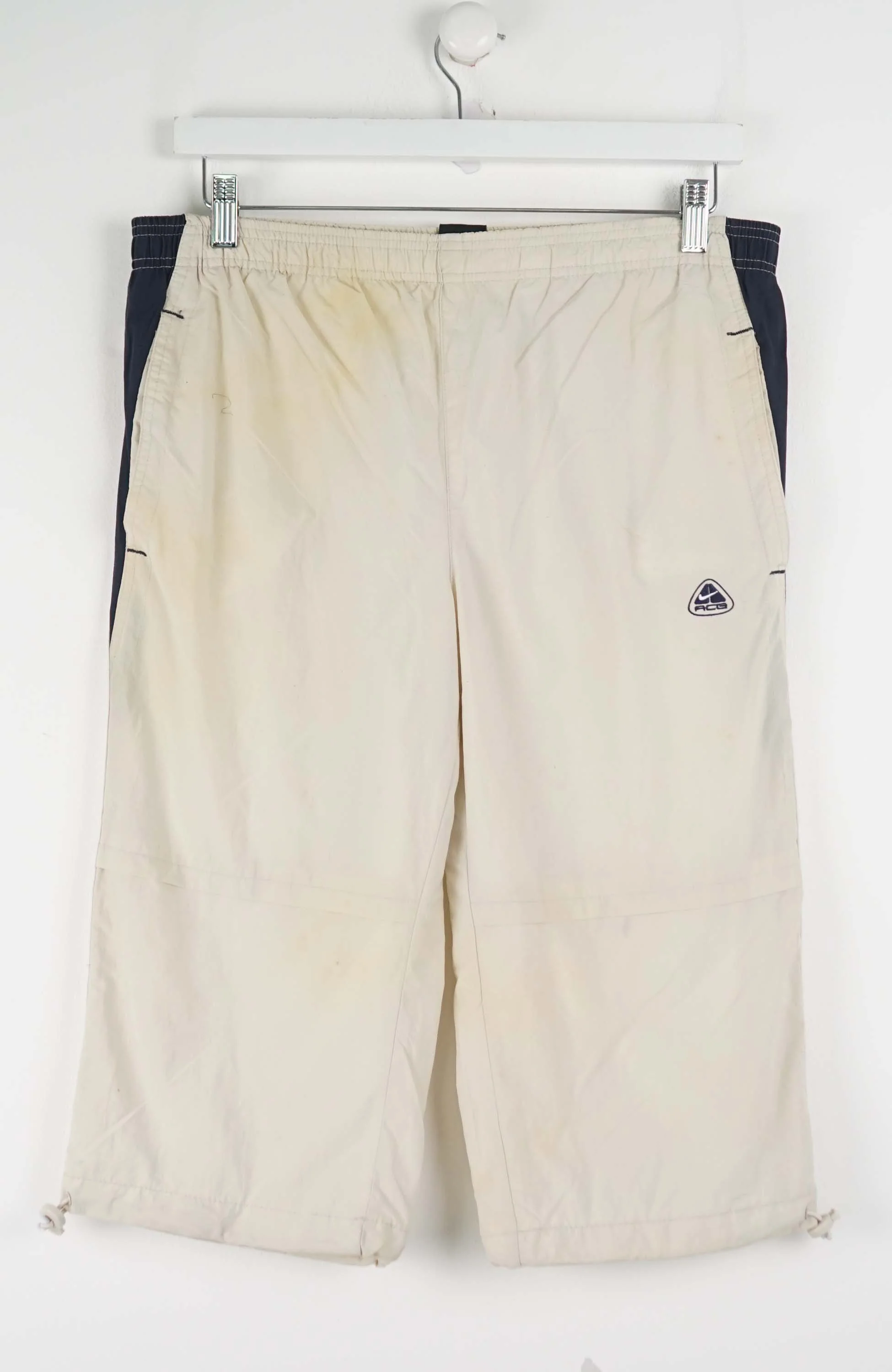 VINTAGE NIKE TRACK PANT SHORTS (M)