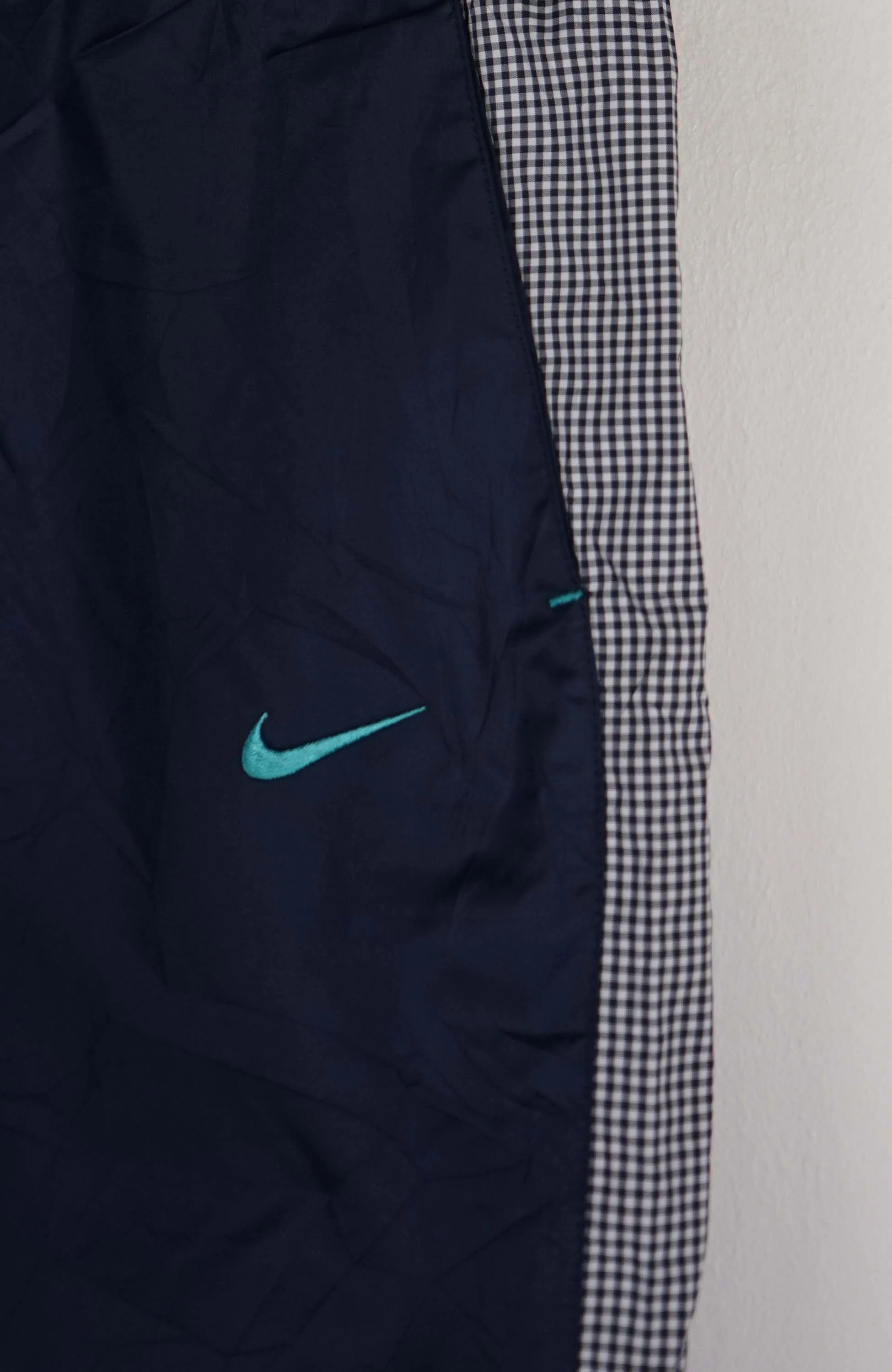 VINTAGE NIKE TRACK PANT SHORTS (S) - Image 2