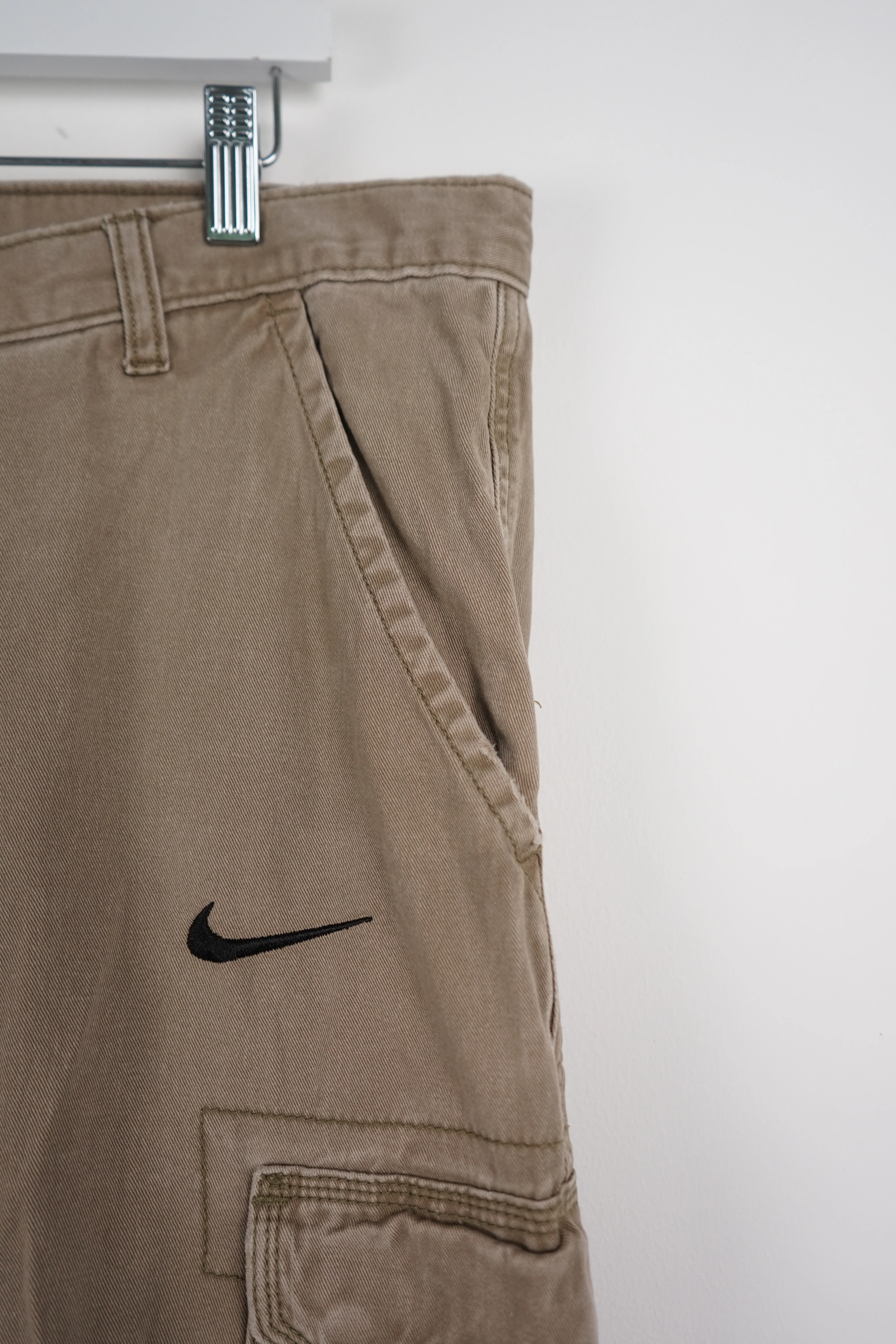 VINTAGE REWORK CARGO PANTS W38 - Image 2