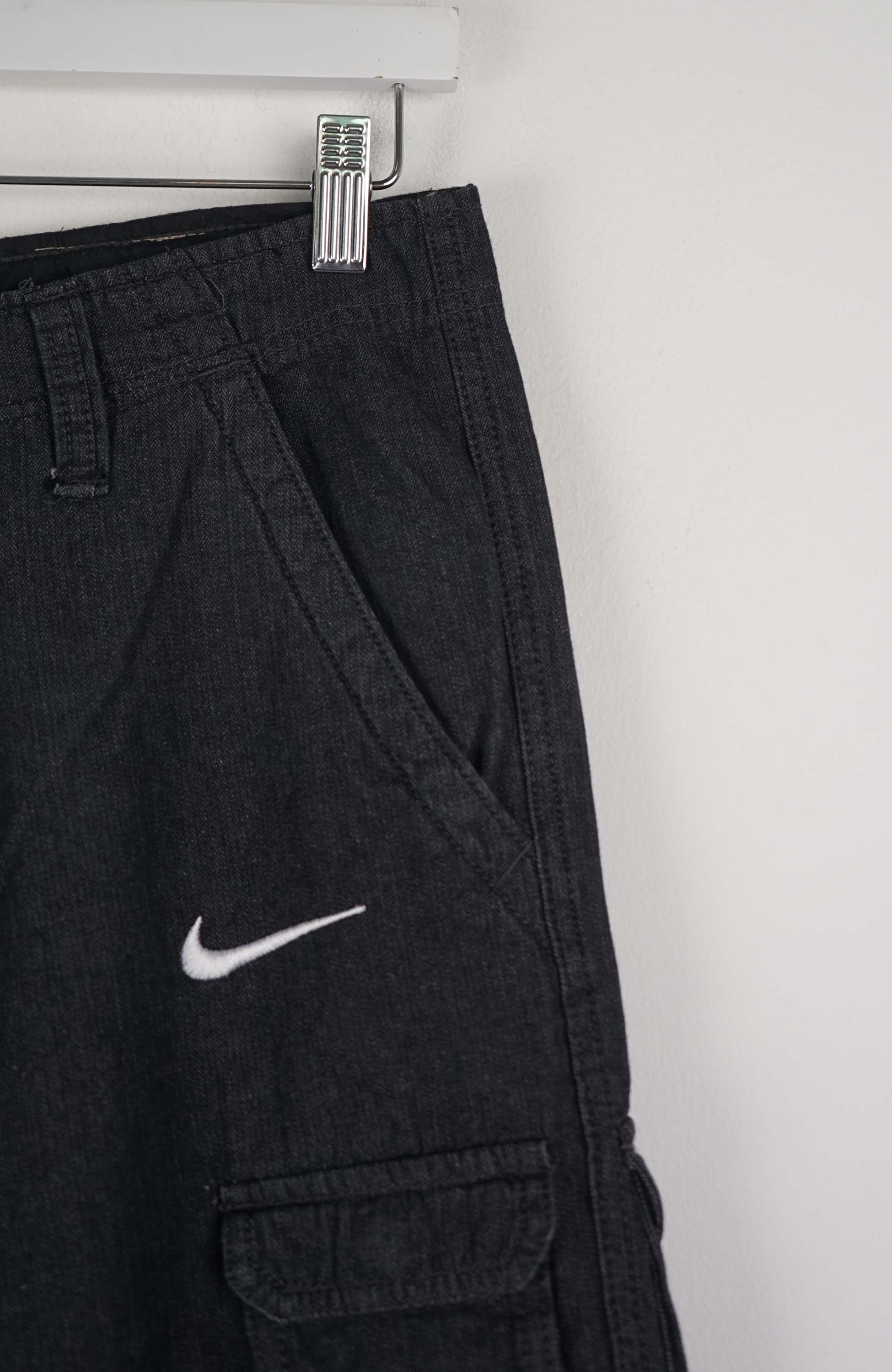 VINTAGE REWORK CARGO SHORTS W30 - Image 2