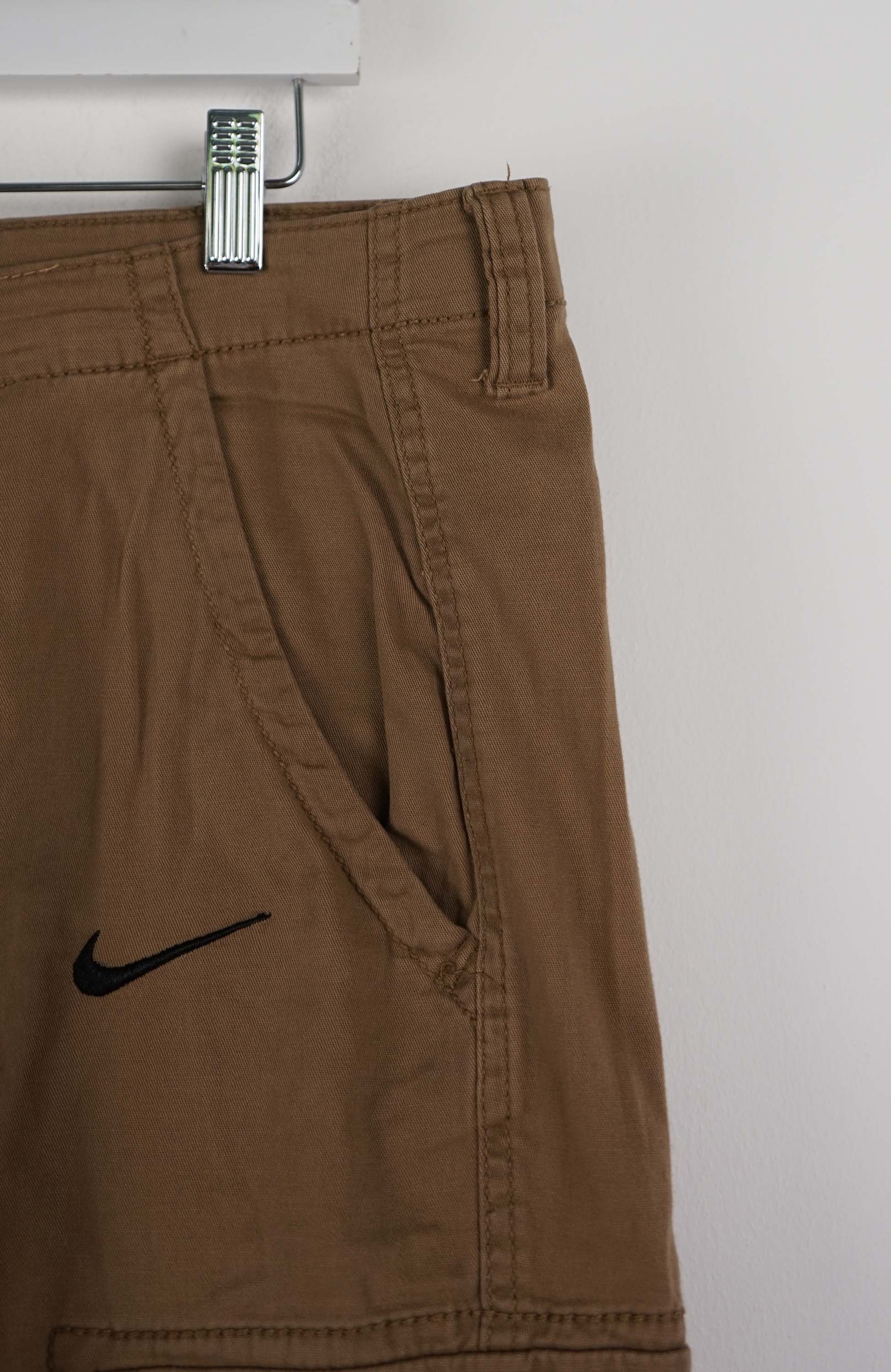 VINTAGE REWORK CARGO SHORTS W36 - Image 2