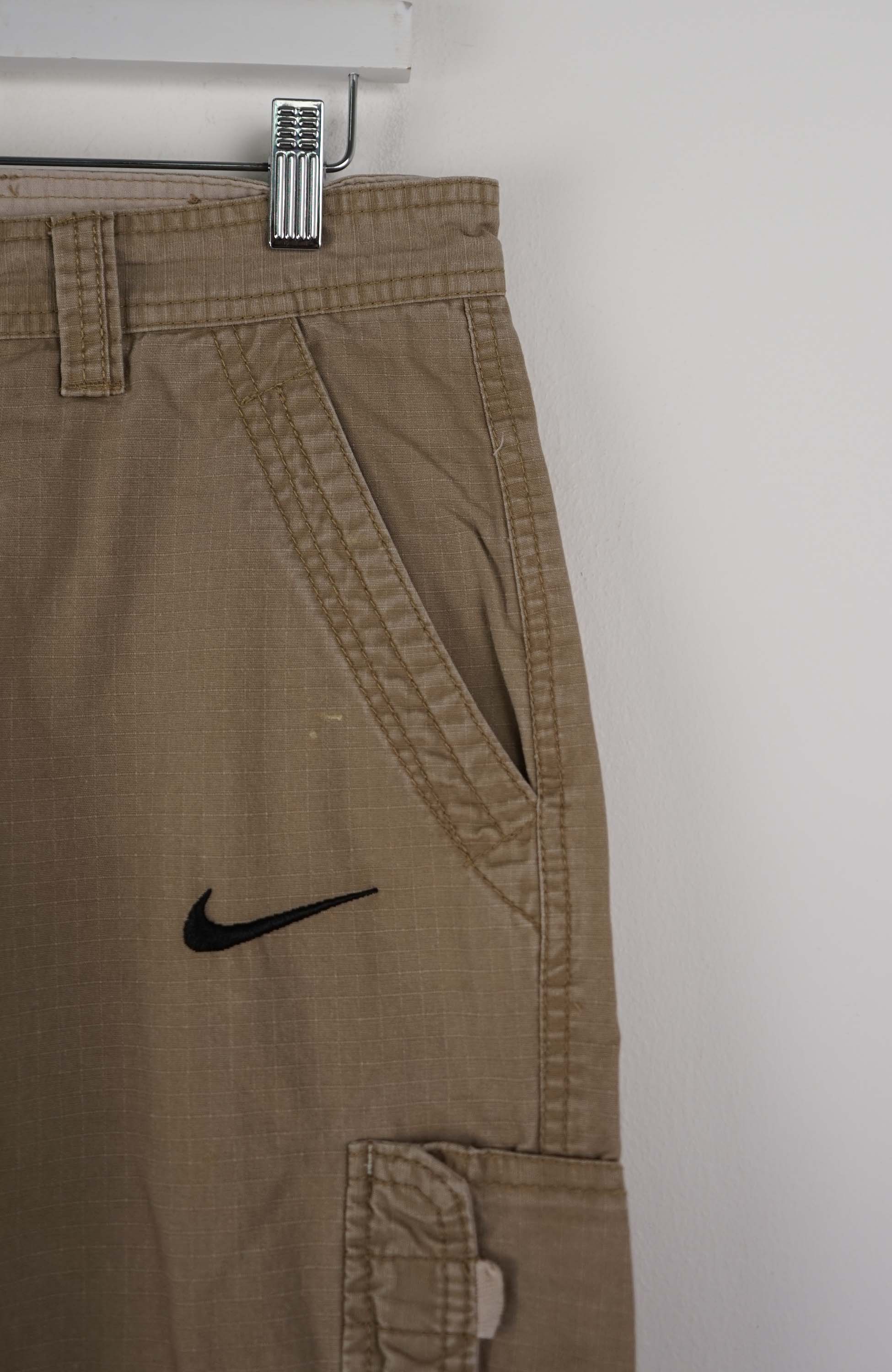 VINTAGE REWORK CARGO SHORTS W34 - Image 2
