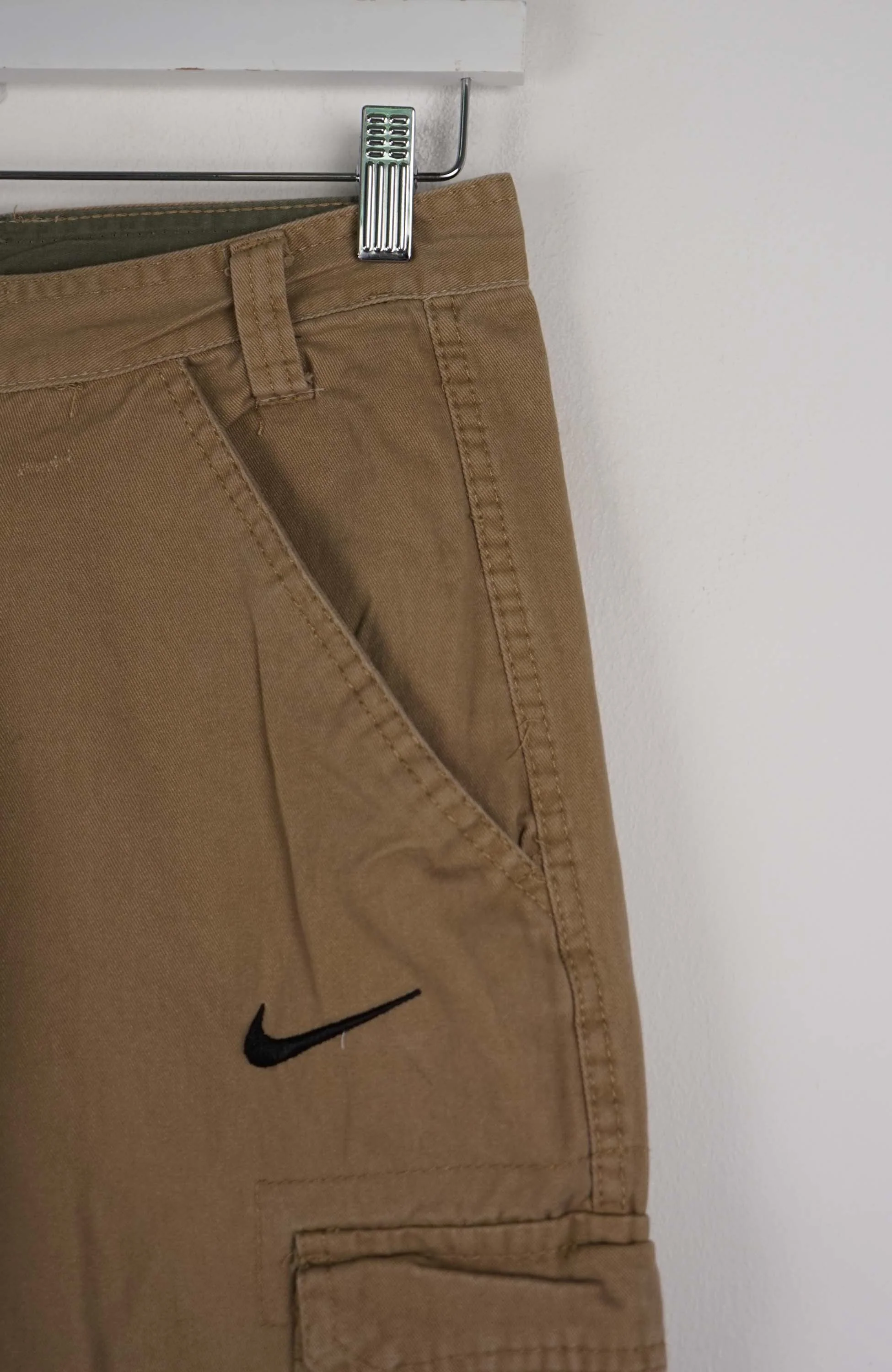 VINTAGE REWORK CARGO SHORTS W30 - Image 2