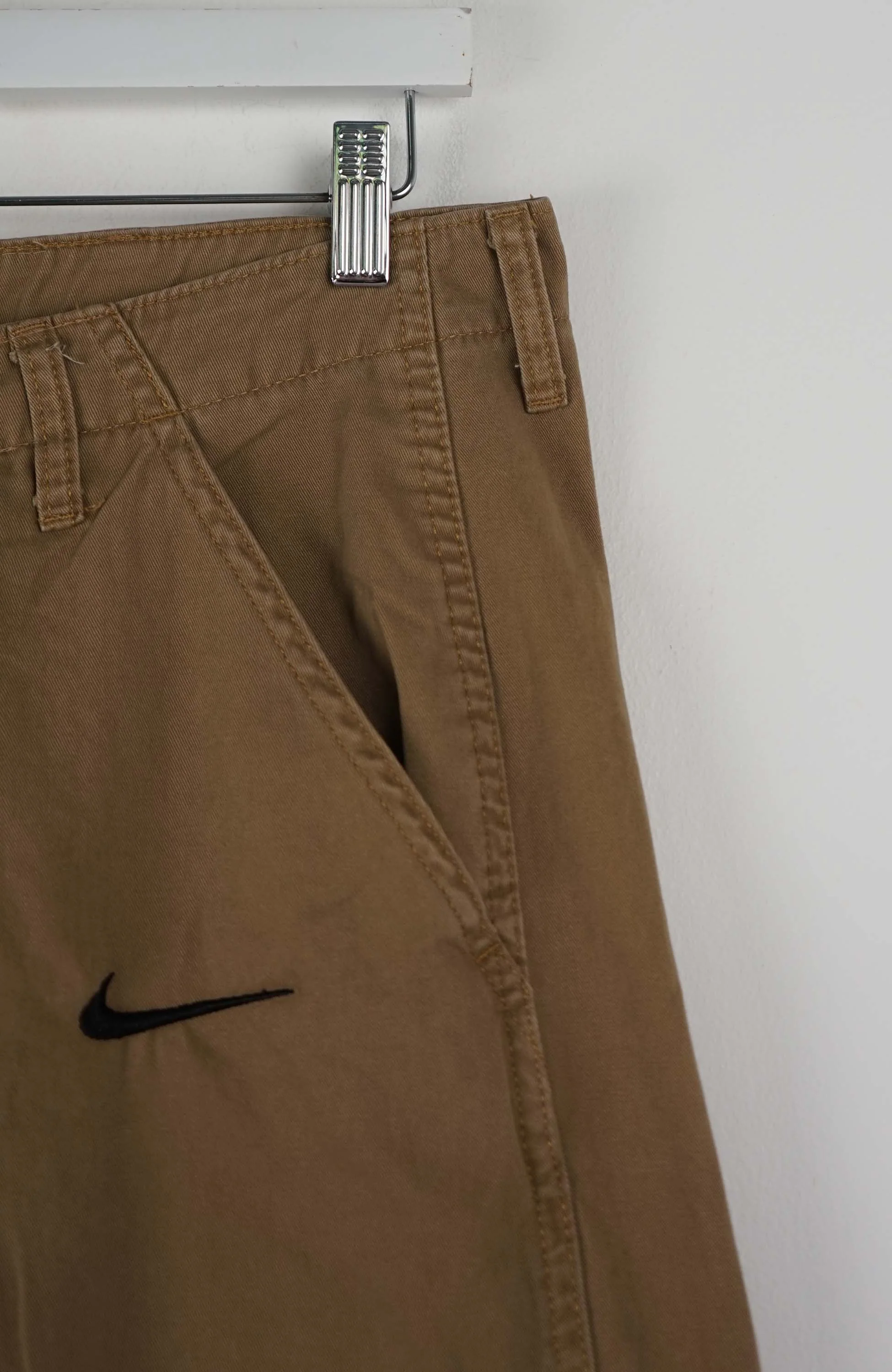VINTAGE REWORK CARGO SHORTS W31 - Image 2
