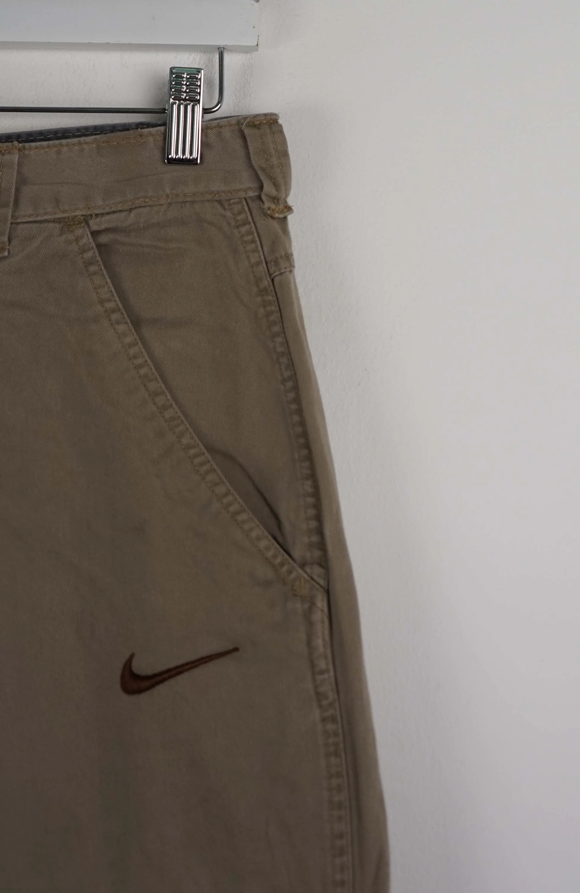 VINTAGE REWORK CARGO SHORTS W30 - Image 2